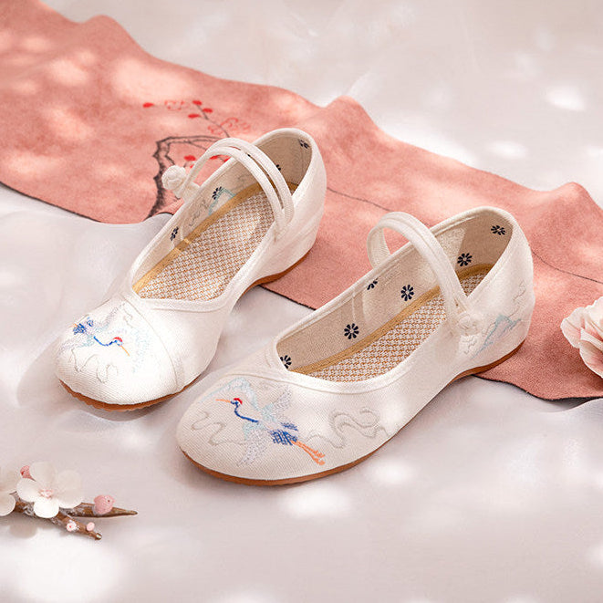 Soaring Crane | White Embroidered Shoes(凌云鹤）