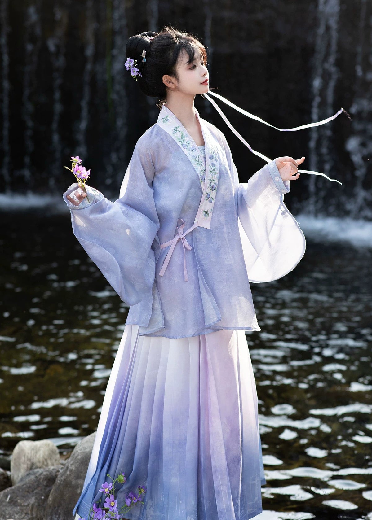 Blueberry | 3-Piece Plus Hanfu (蓝莓)