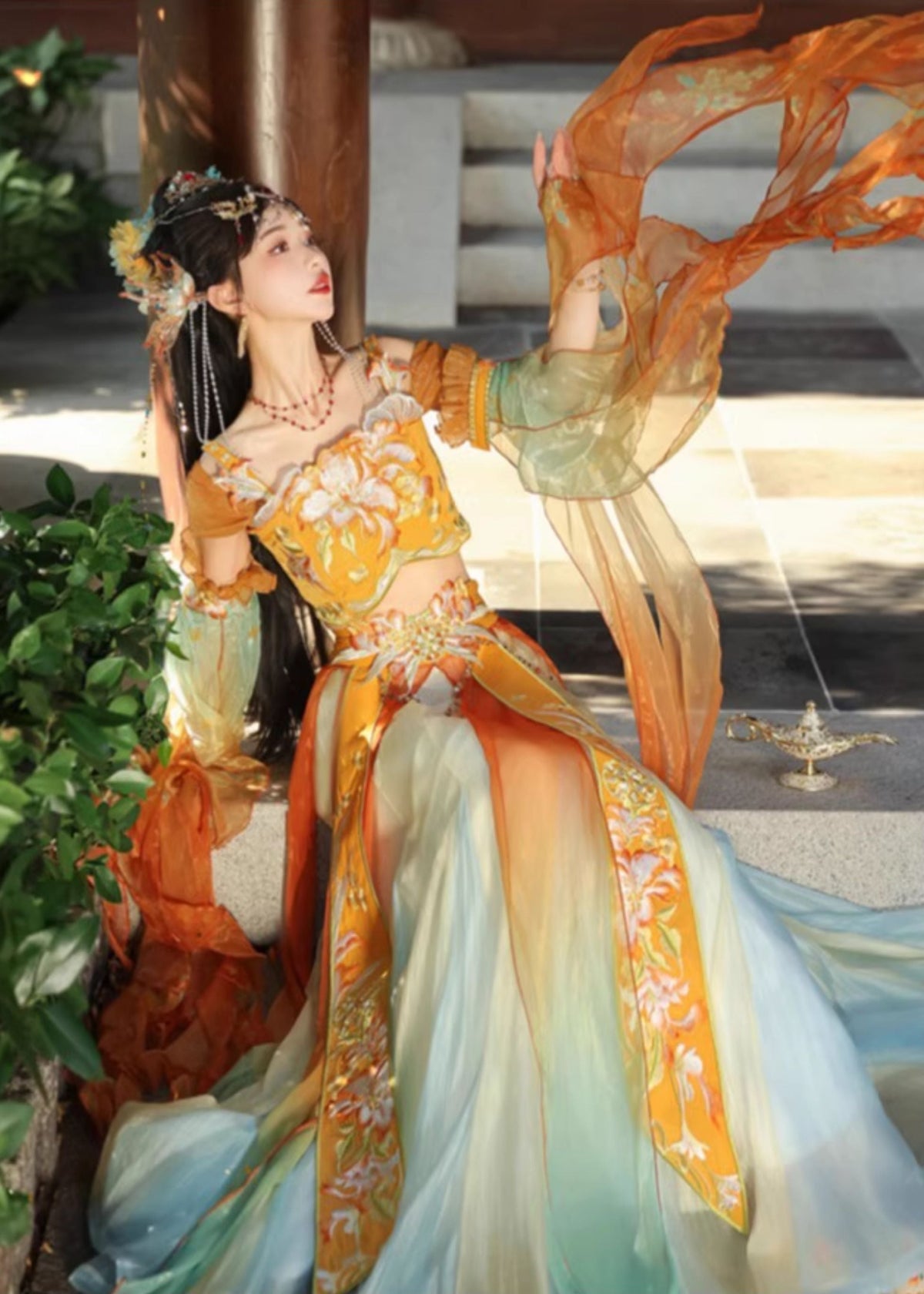 Flying Fairy | 5-Piece West Regions Embroidered Dress (花神)