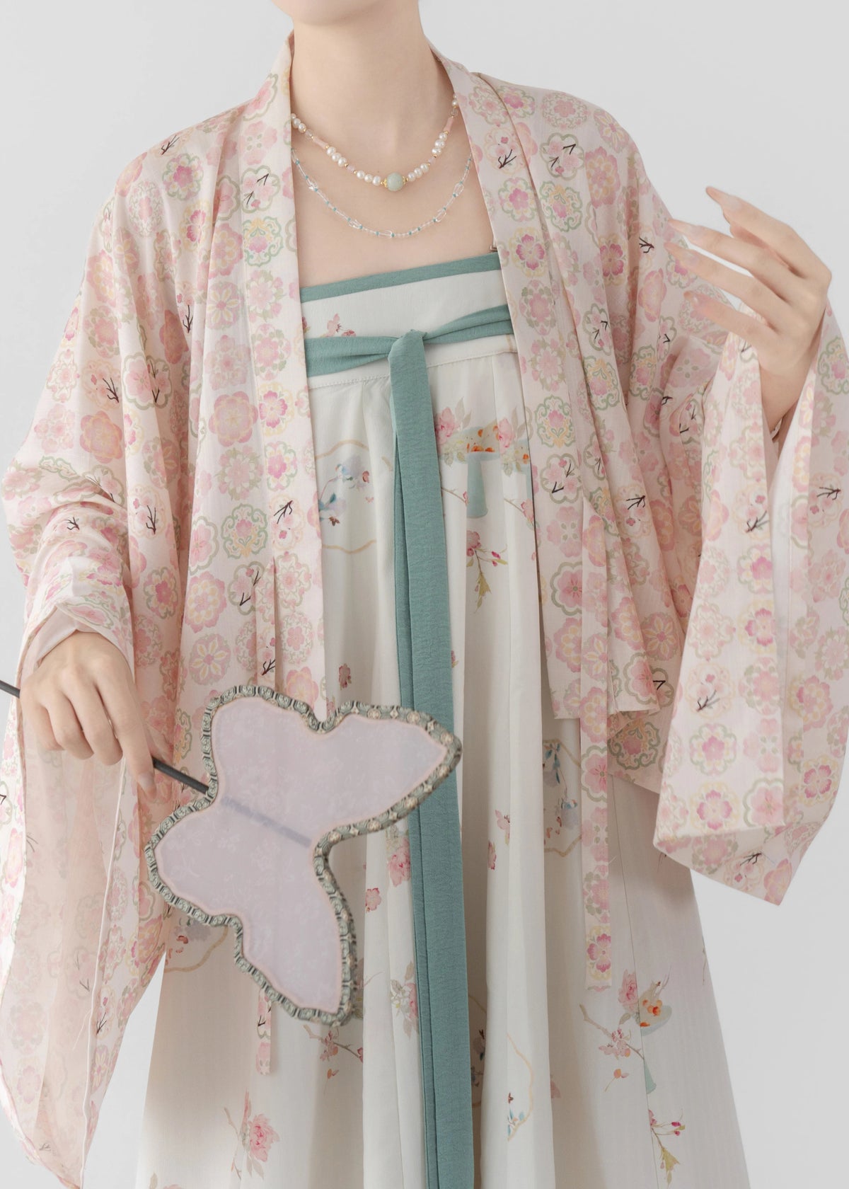 Pear Snow | 2-Piece Plus Hanfu (梨雪)