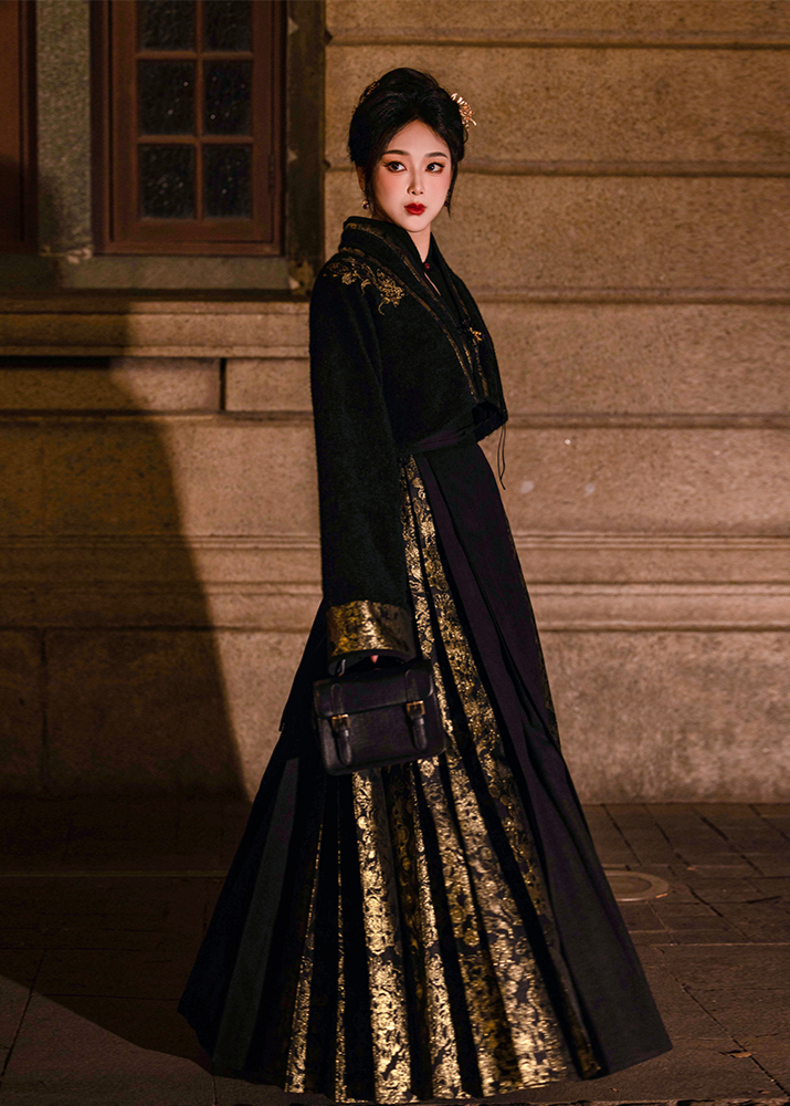 Yearly Bloom | Modern 3-Piece Mamian Set (年年)