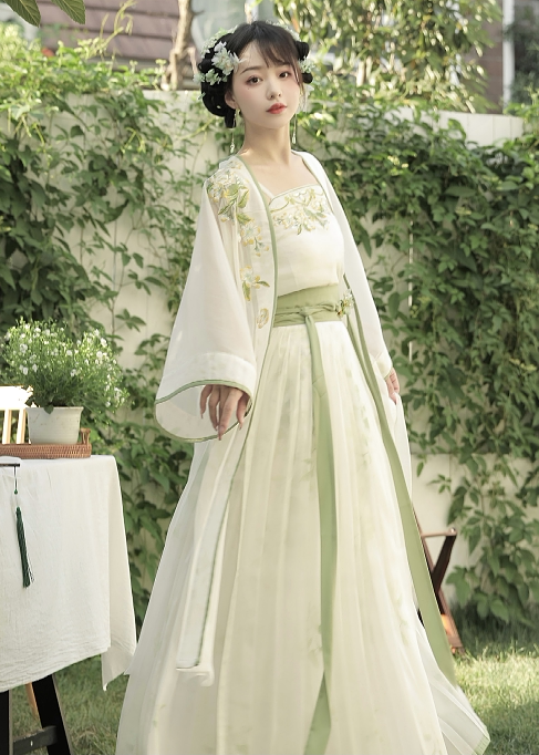 Jasmine | 3-Piece Plus Hanfu (茉莉花)