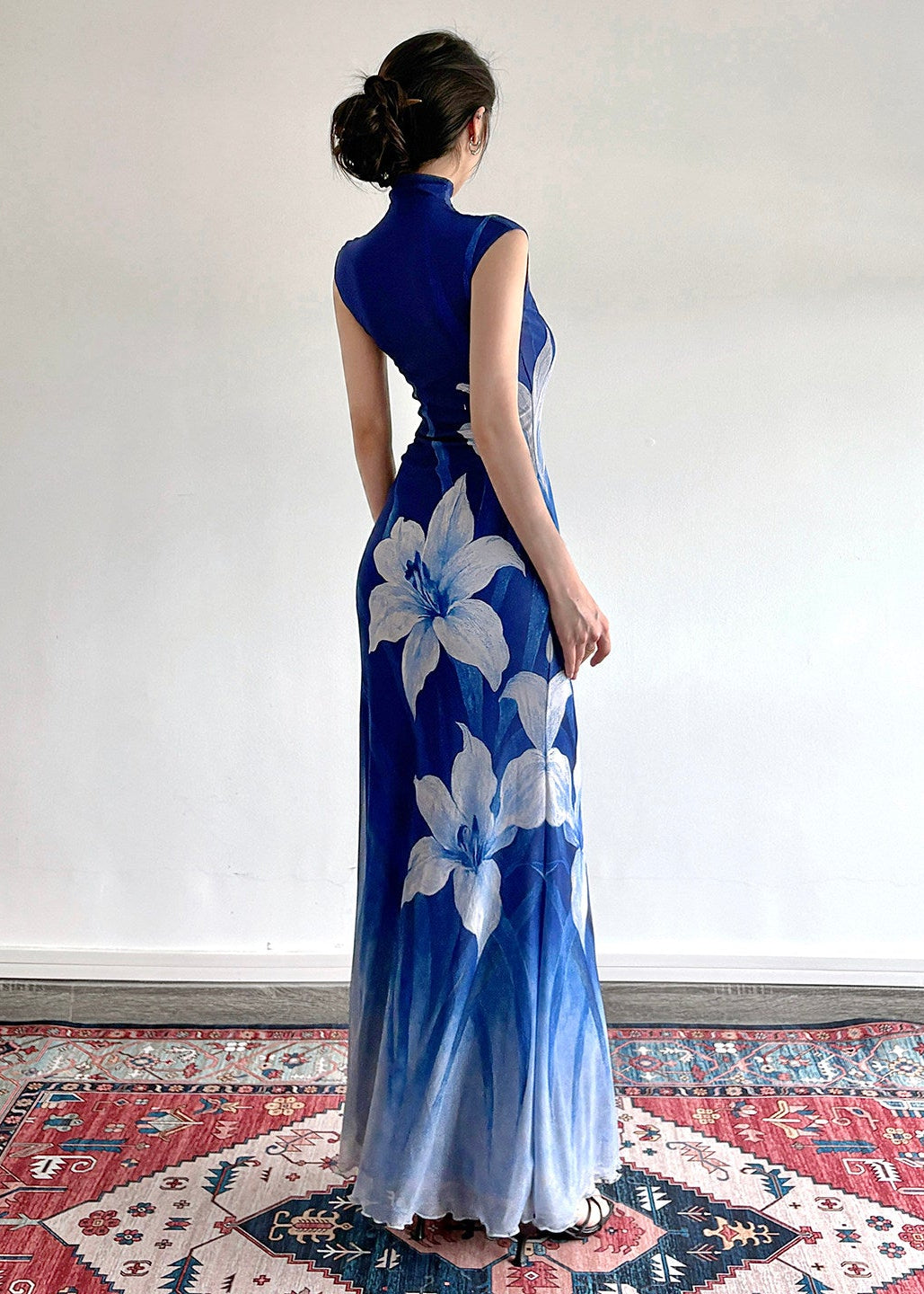Orchid Pavilion | Maxi Modern Sleeveless Qipao (兰亭)