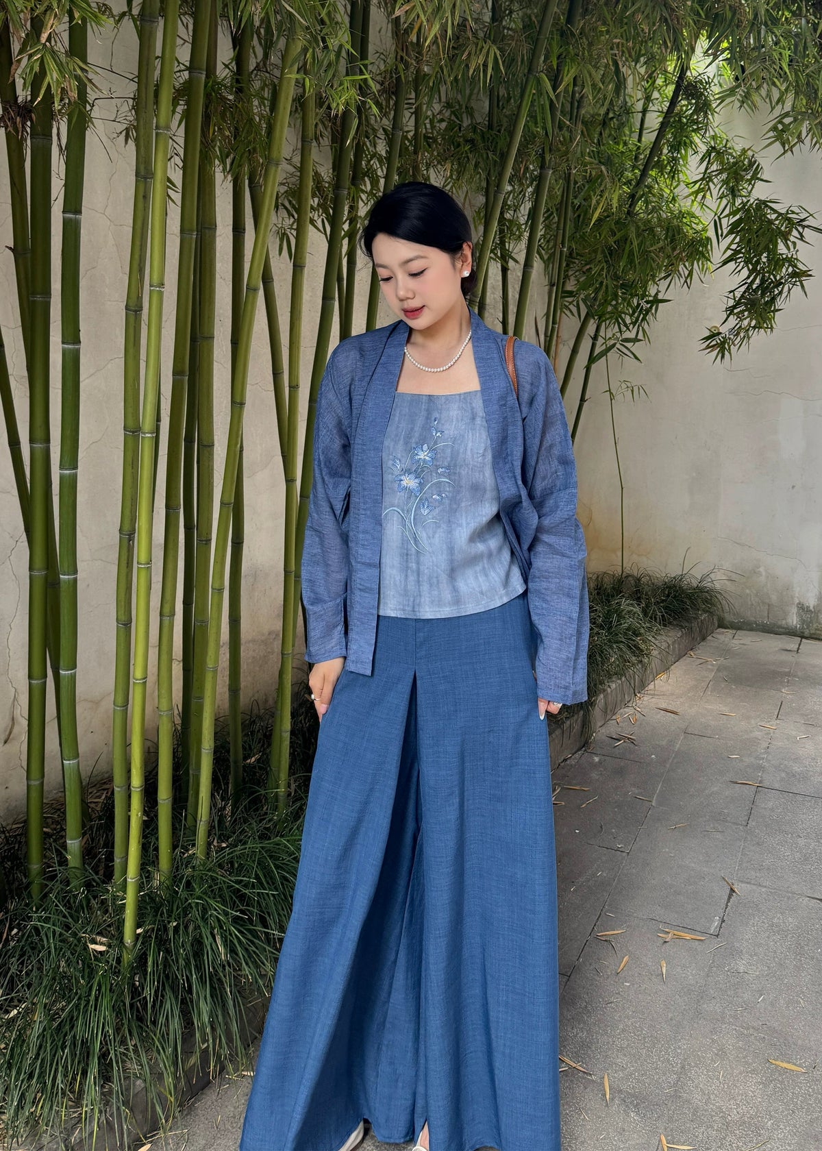 Blue Irises | Plus Modern Pants Set (蓝鸢)