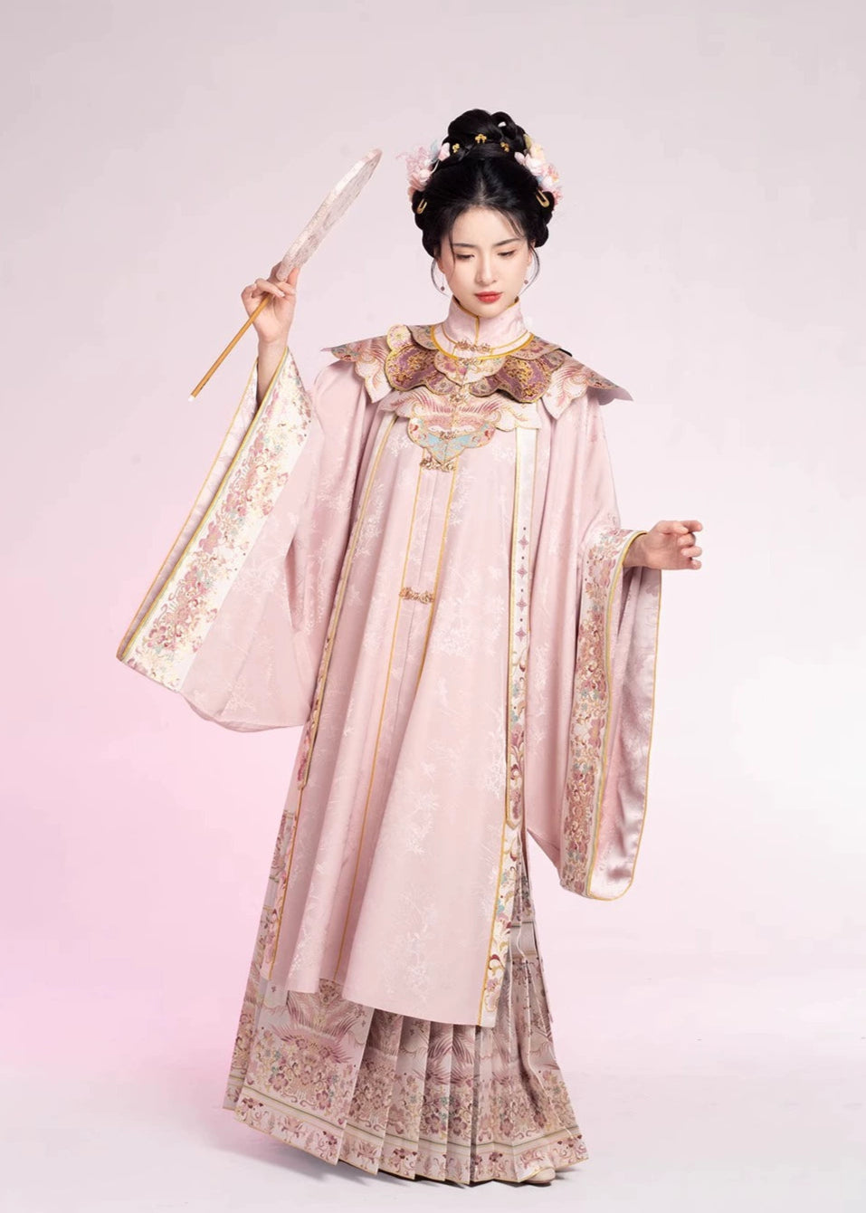 Pink Jade | 6-Piece Graduation Hanfu Gown (粉翠流丹)