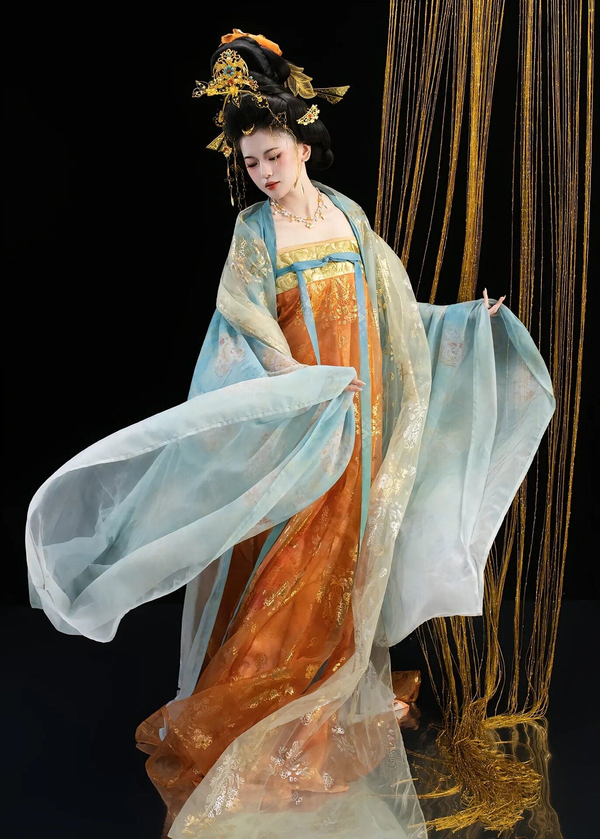 Peerless Beauty | 3-Piece Plus Hanfu (倾世)