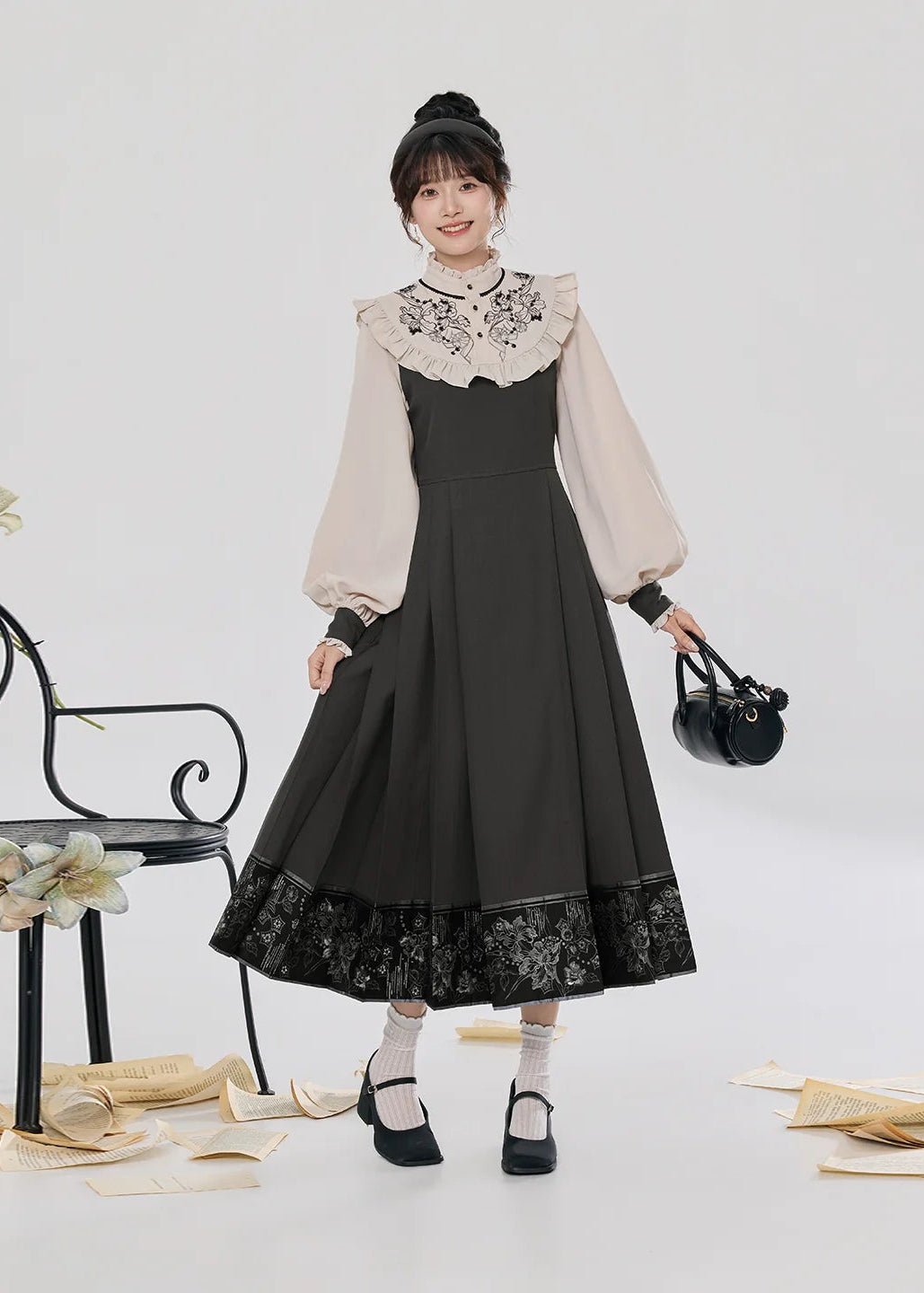 Frost Lily | Modern 2-Piece Hanfu (霜百合)