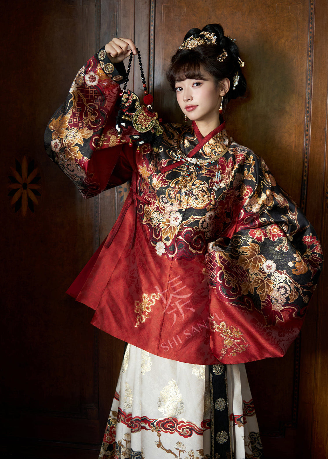 Serpiente espiritual | 4 piezas 2025 Año Nuevo Ming Hanfu (灵蛇守岁)