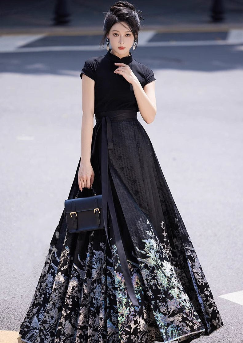 Joy lights | Modern 2-Pieces Ma Mian Skirt Set (喜上眉梢)