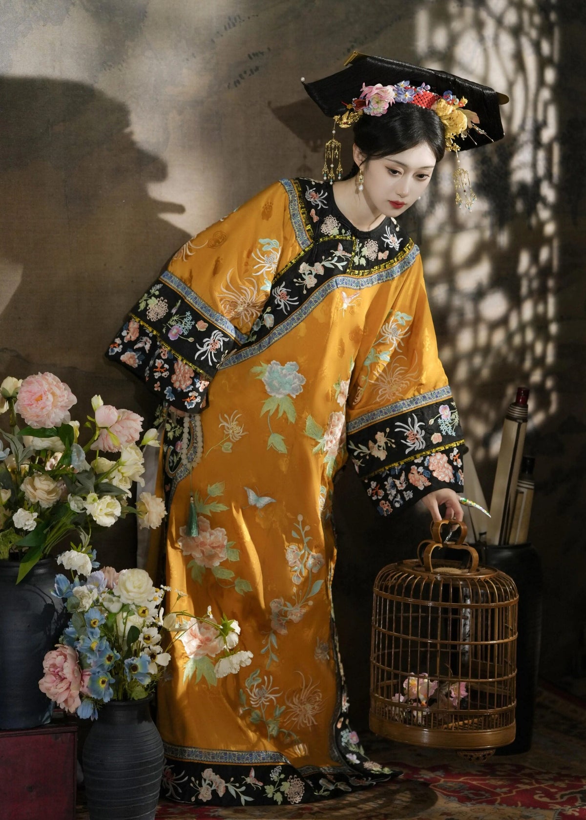 Sister Mei | Qing Manchu-style Embroidered Robe (眉姐姐)