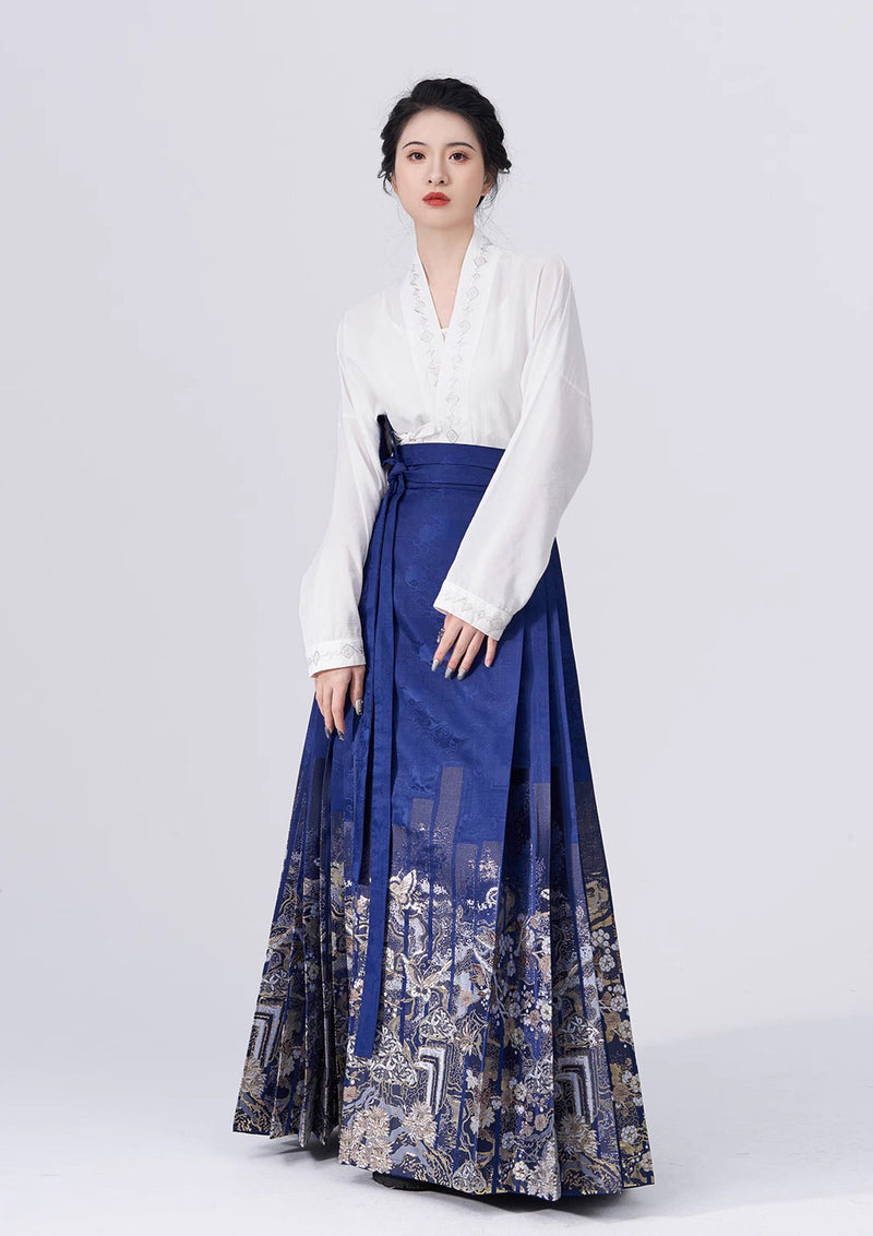 After The Snow | Modern Ma Mian Skirt (霜雪初晴)