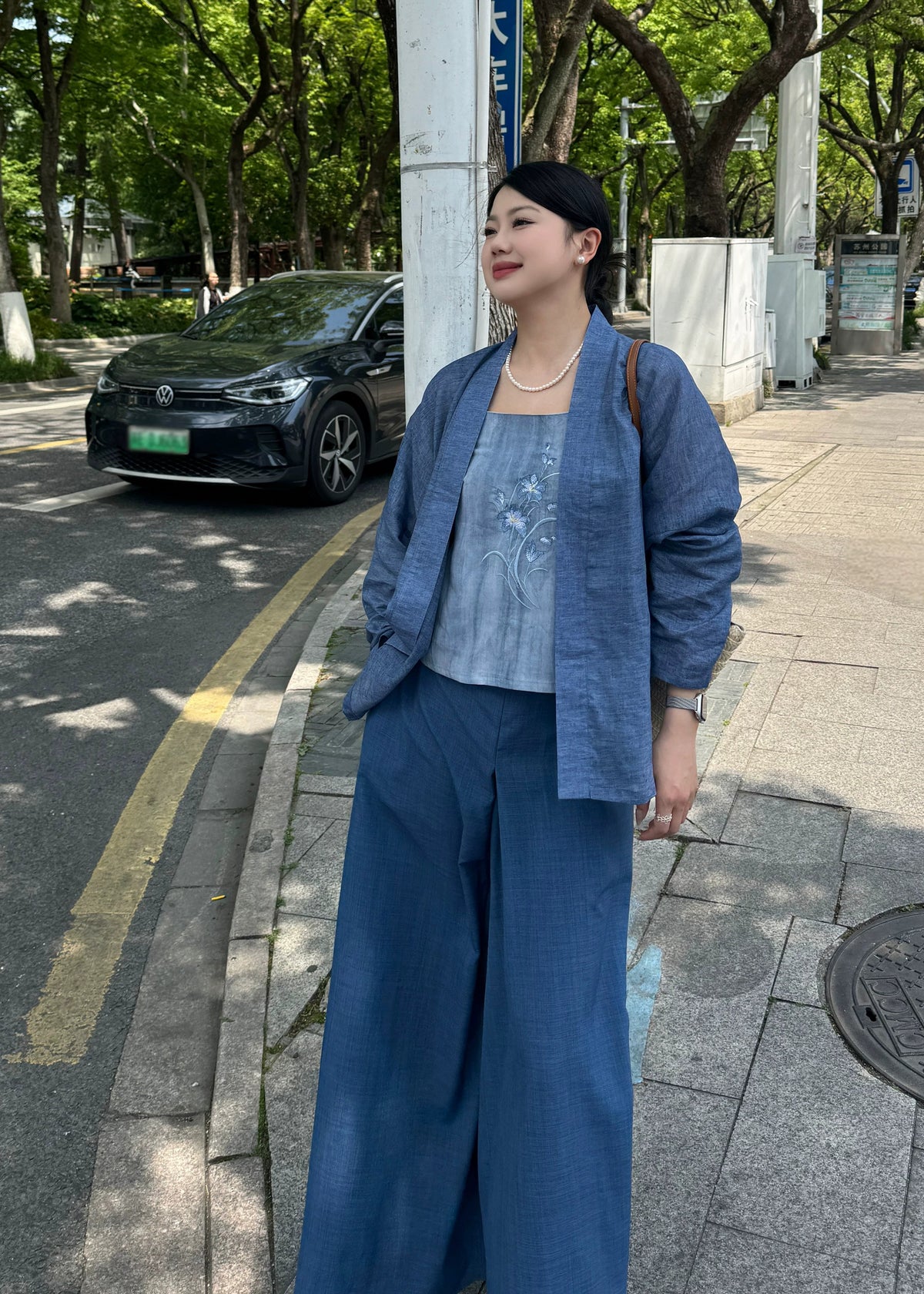 Blue Irises | Plus Modern Pants Set (蓝鸢)