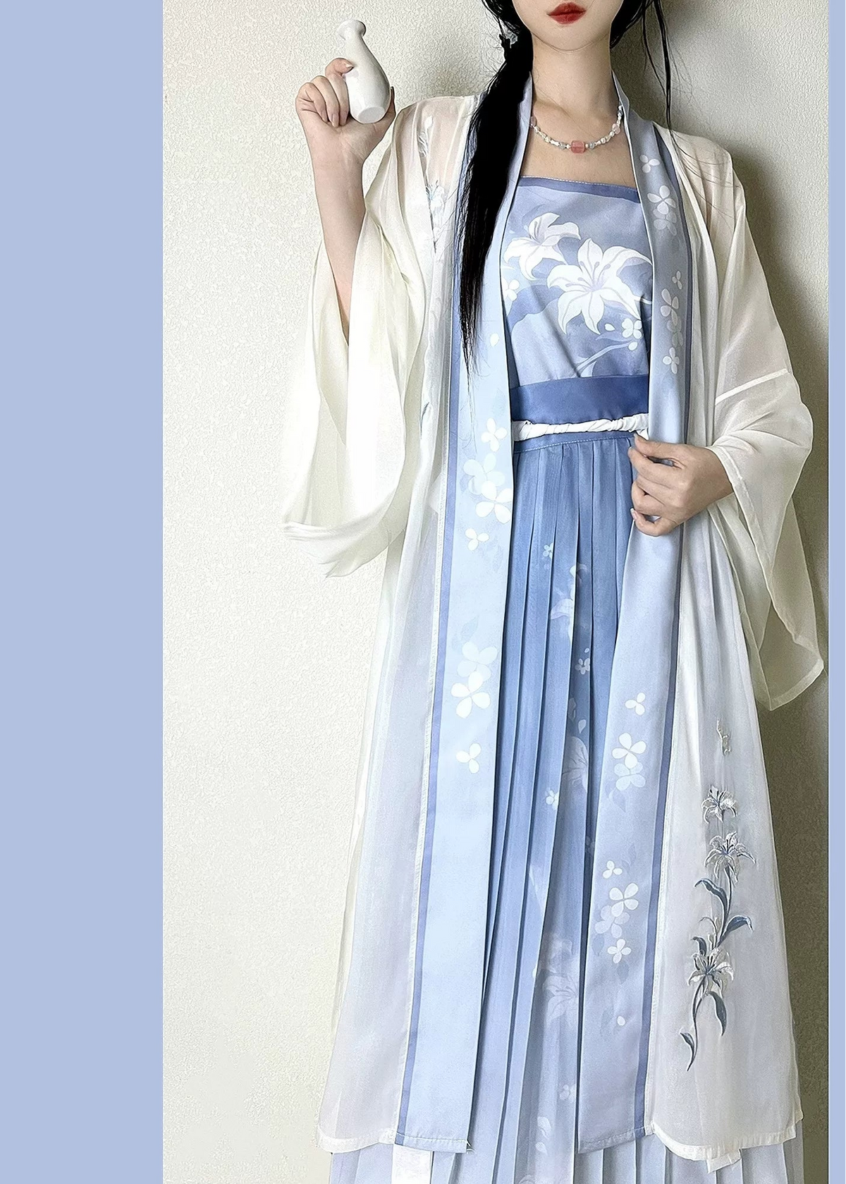 Blue Lily | 3-Piece Plus Hanfu (幽蓝百合)