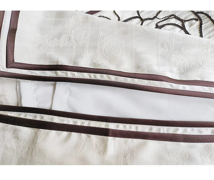 White Rose | Jacquard Qipao Dress (黑玫瑰与白玫瑰)