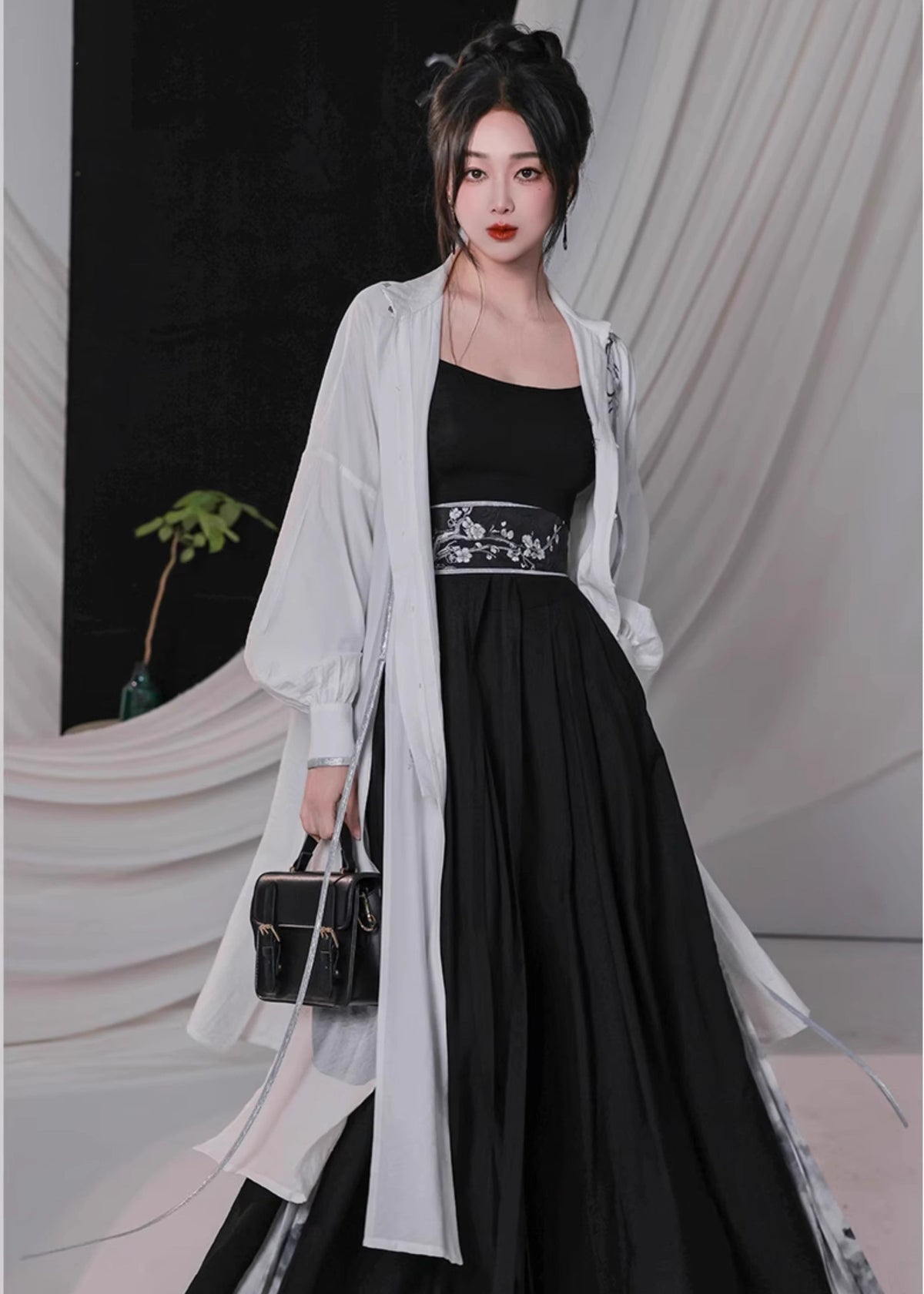 Plum Ode | 4-Pieces Modern Pants Set (梅花词)