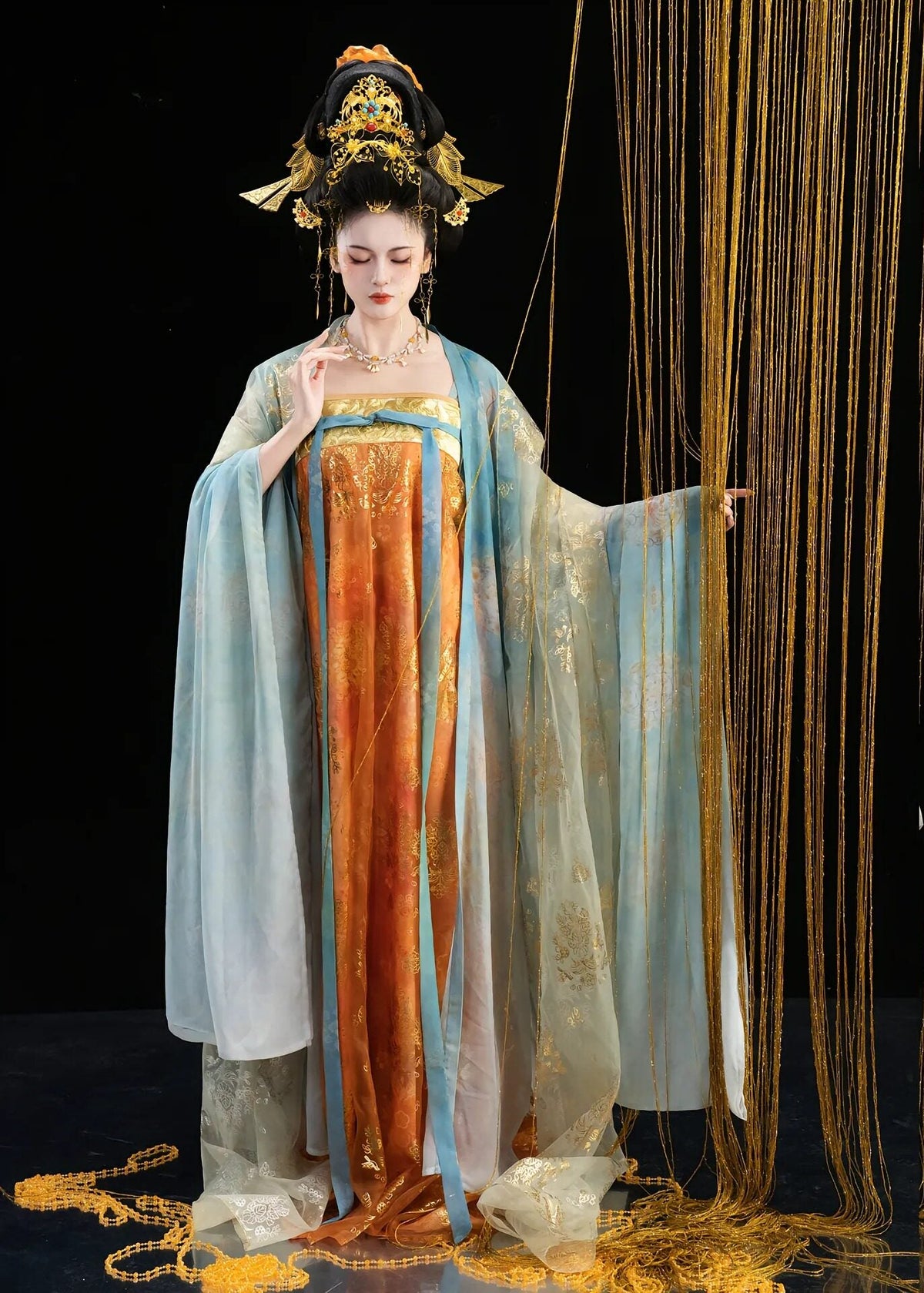 Peerless Beauty | 3-Piece Plus Hanfu (倾世)