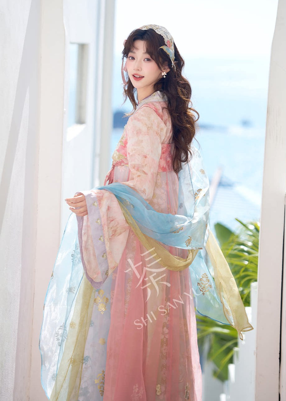 Orioles & Flowers | 3-Piece Embroidered Hanfu (莺花里)