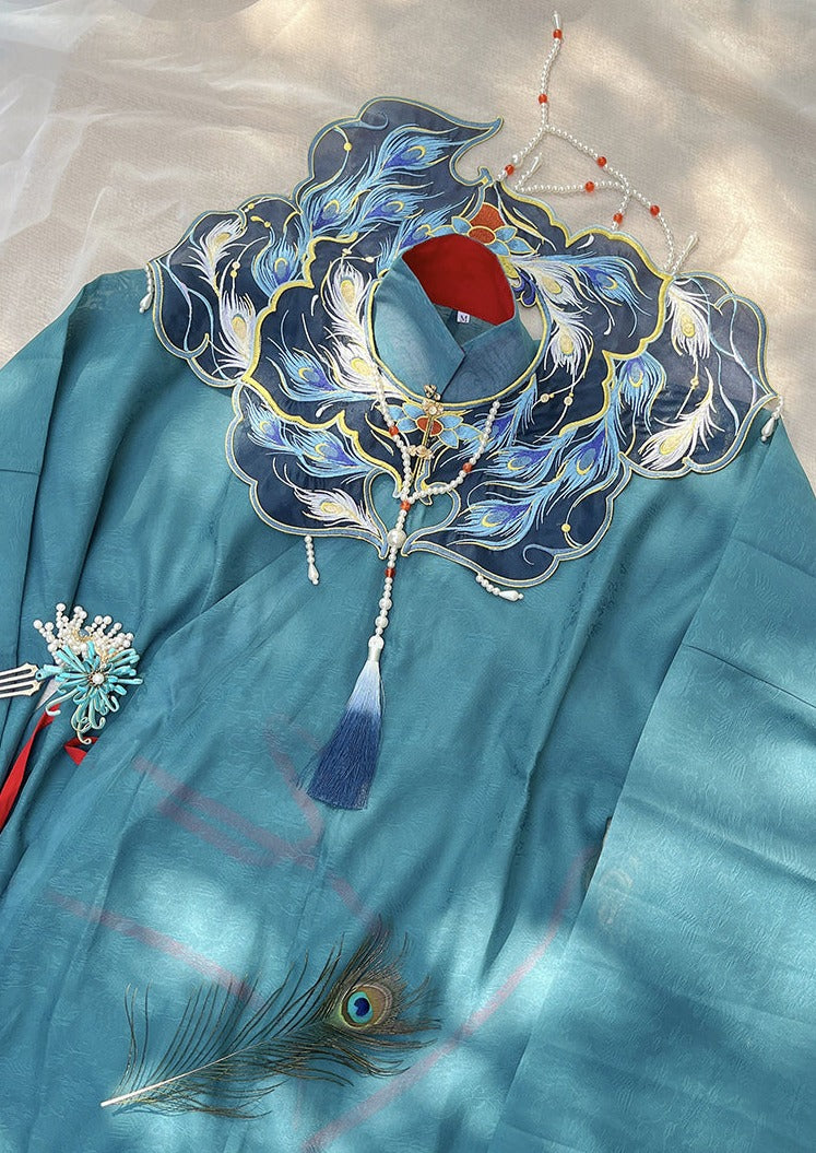 Peacock | Embroidered Cloud Collar