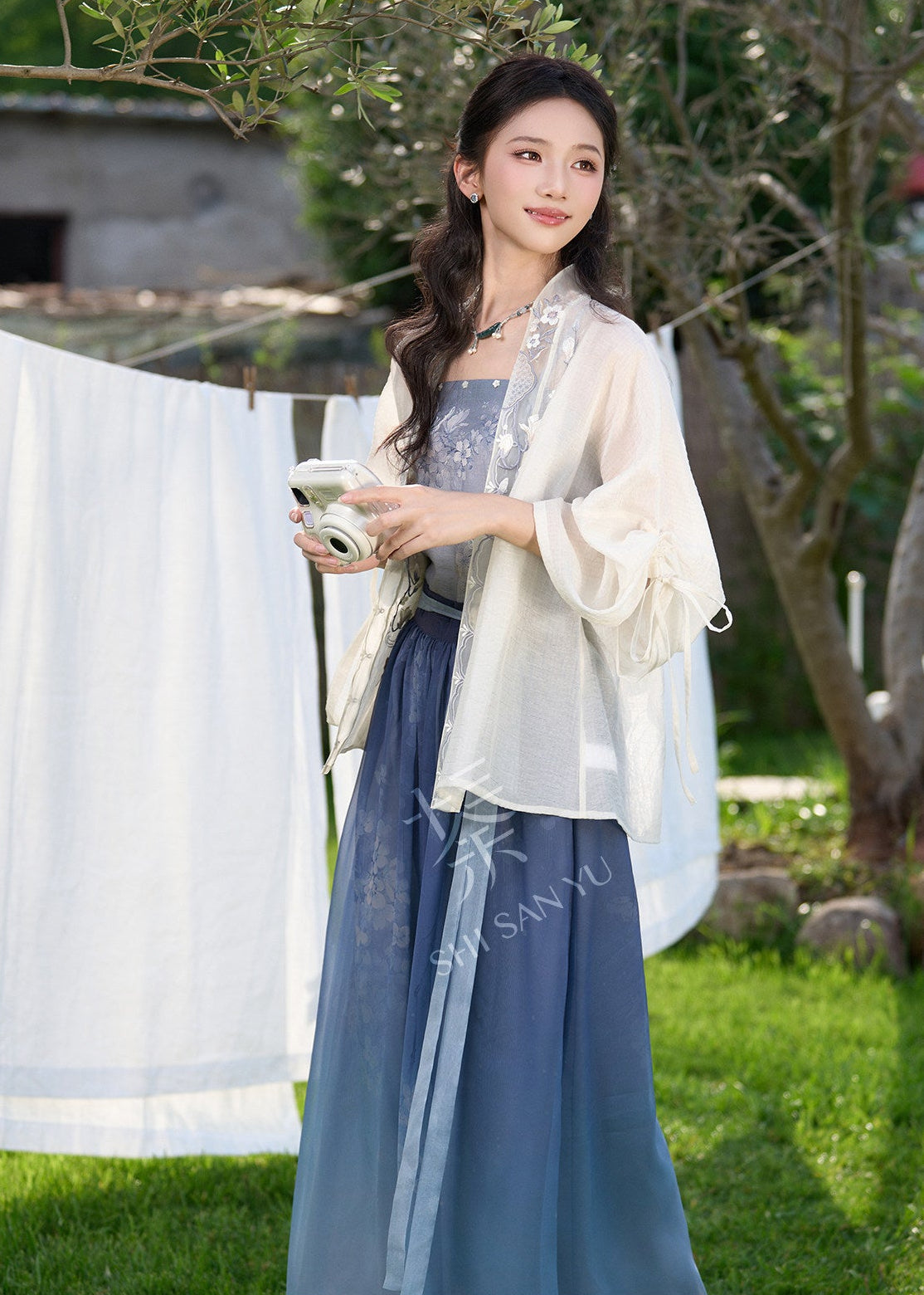 Magnolia Vase | 3-Piece Summer Modern Chinese Style Pants Set (玉兰瓶)