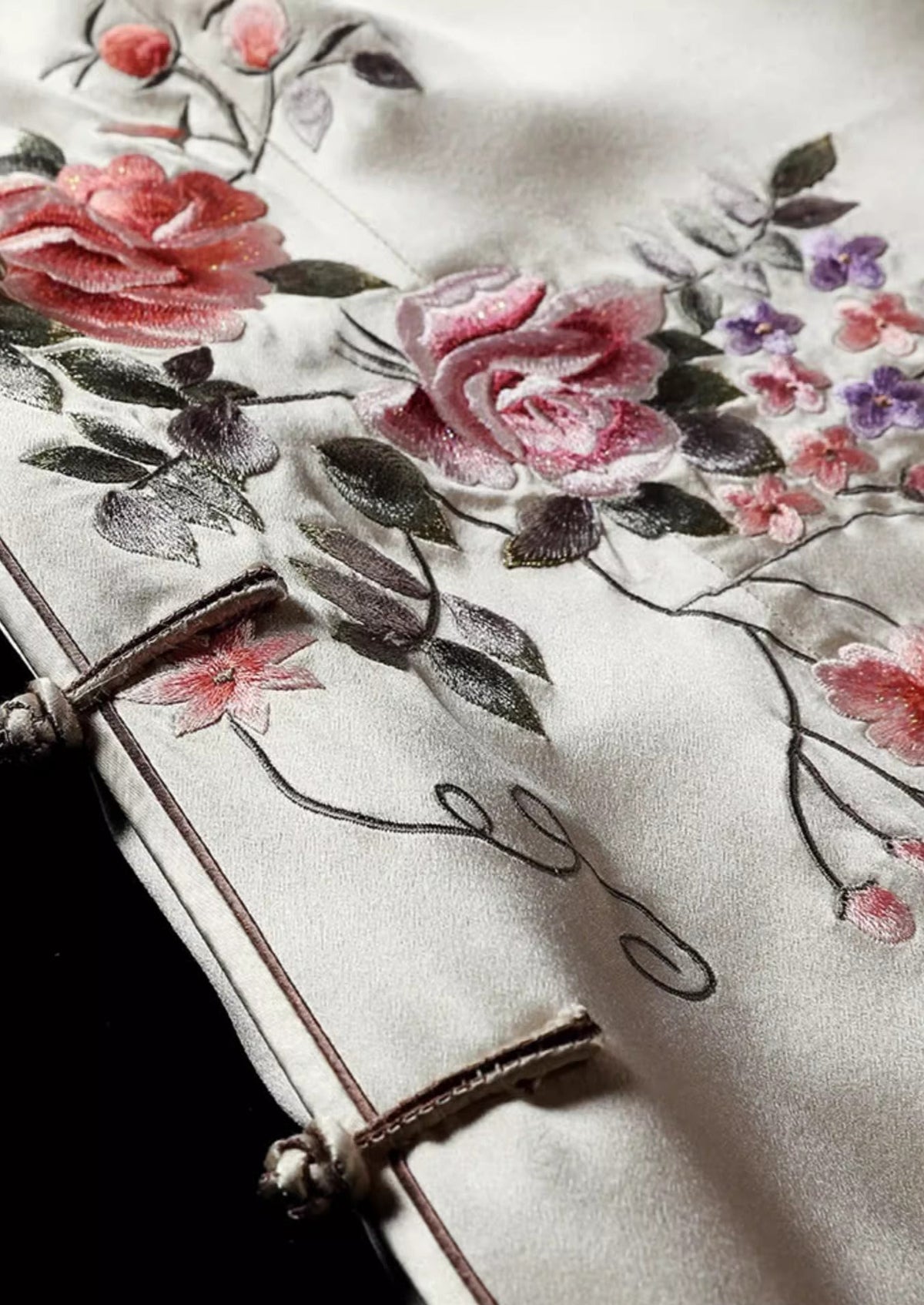 Rosie | Silk Champagne Custom Made Qipao (玉玫瑰)