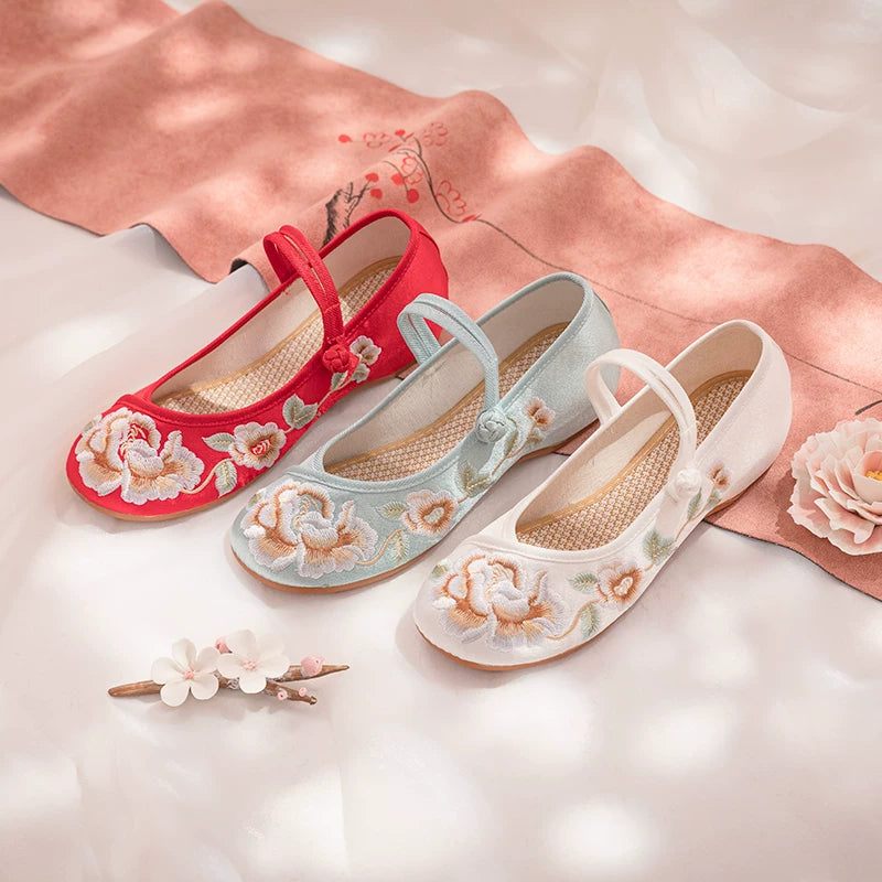 Flower Bouquet | Embroidered Shoes (花束子）