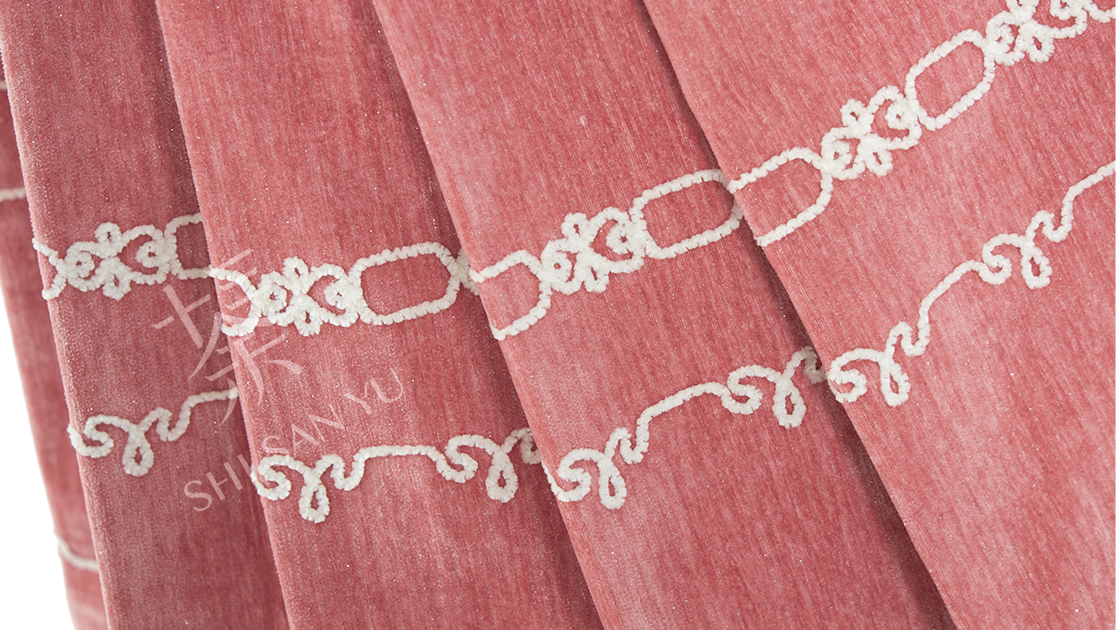 Pearl Clouds | 4-Piece 2026 New Year Hanfu (绣云珠)