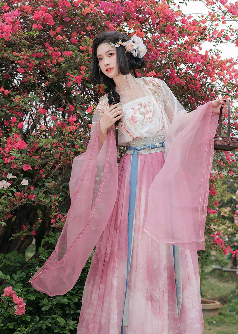 Lotus Fairy | 3-Piece Embroidered Hanfu (芙蕖)