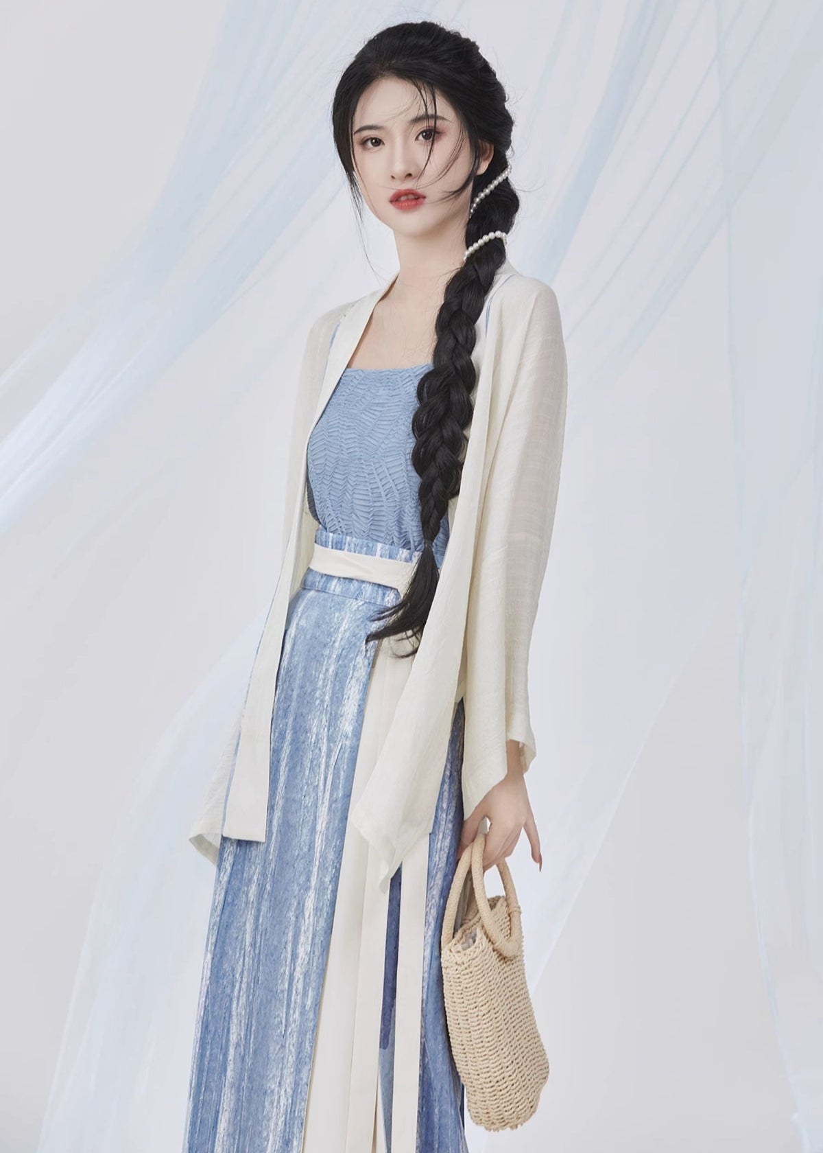 Sea Breeze | Modern 3-Piece Set (海风写生)