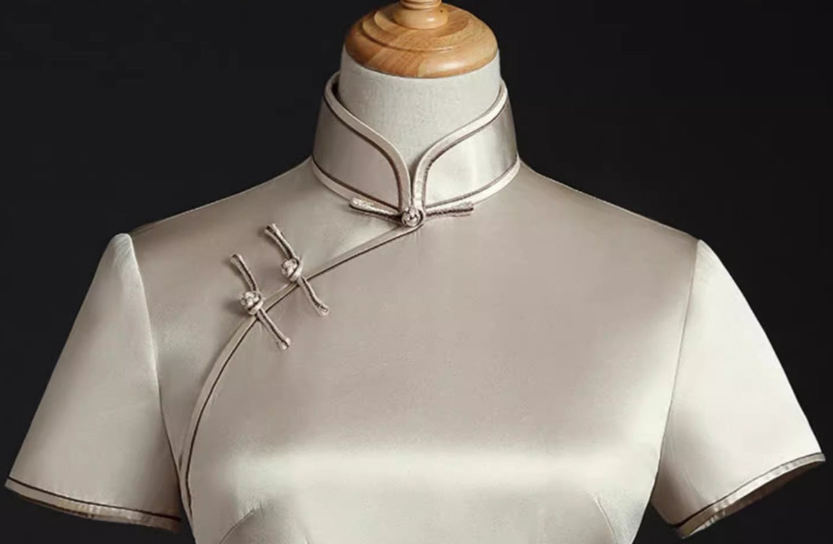 Rosie | Silk Champagne Custom Made Qipao (玉玫瑰)