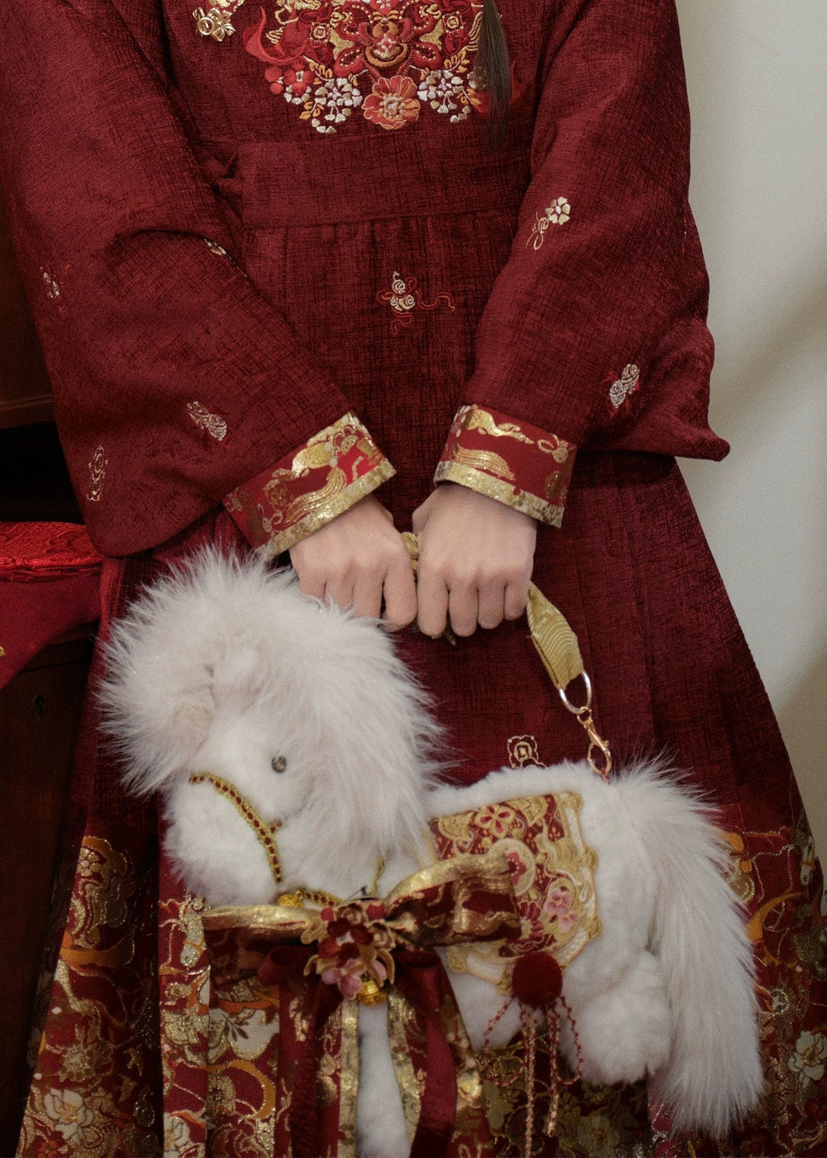 White Horse | 3-Piece 2026 New Year Hanfu (白马嘉岁)