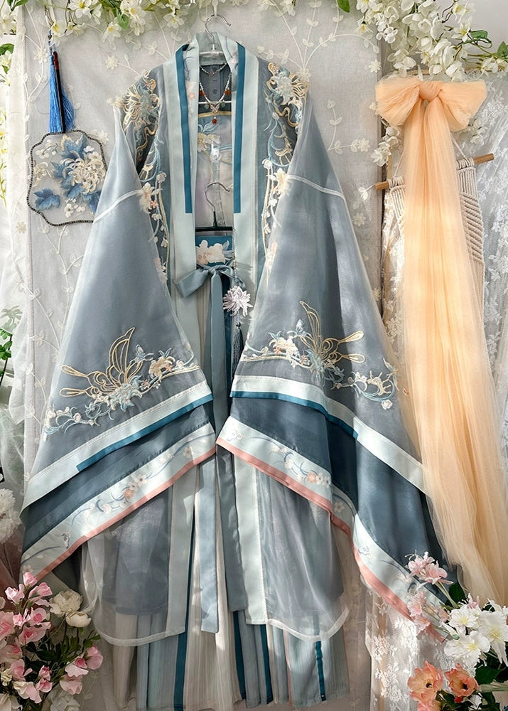 Blooming Flutter | 5-Piece Plus Embroidered Hanfu (蝶恋花海)