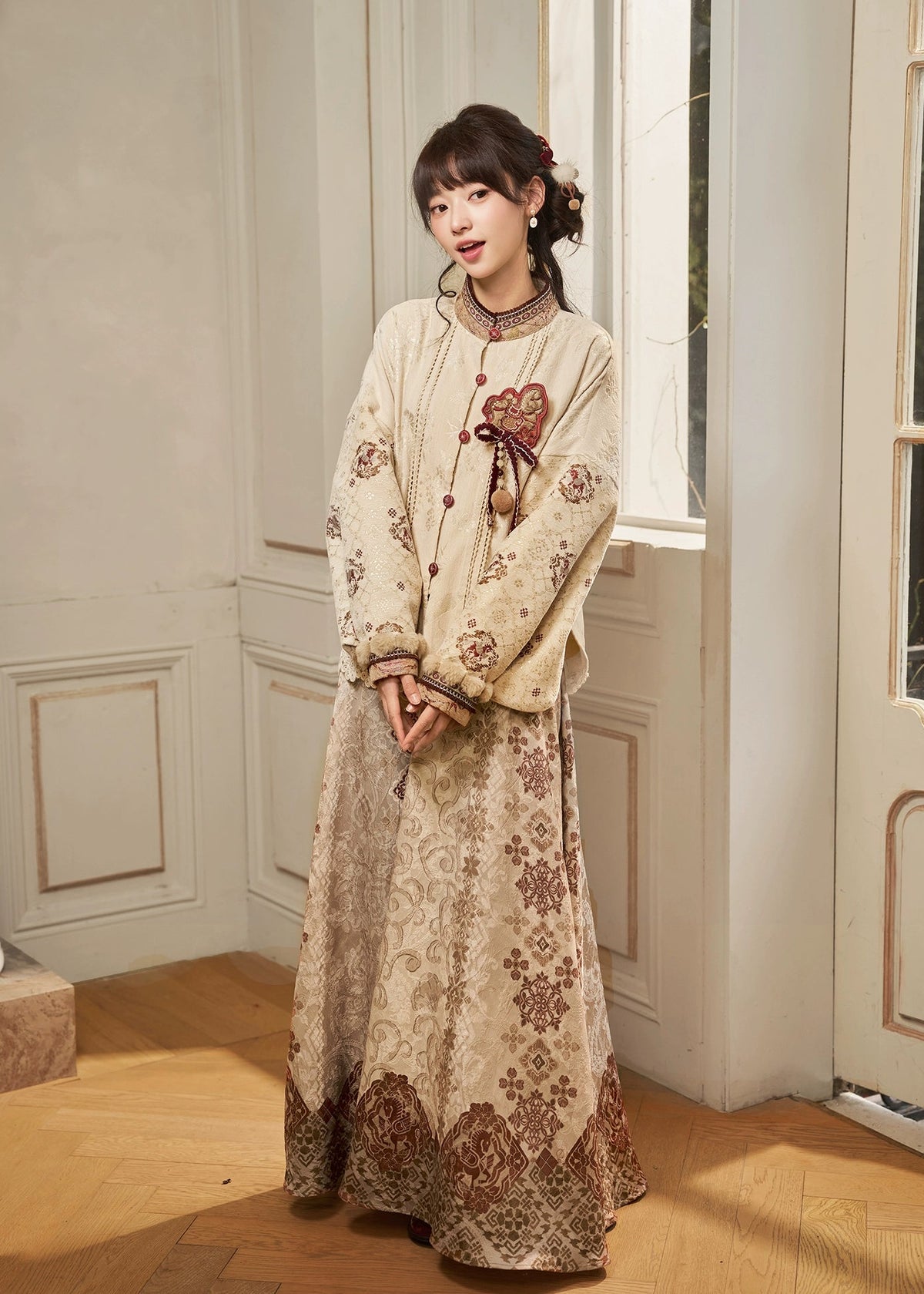 Crimson Steed | 4-Piece 2026 New Year Hanfu (赤马宝相)