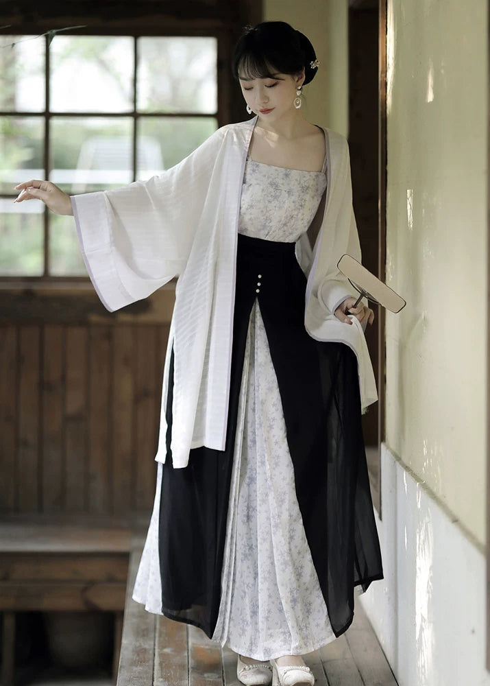 Serenade | 3-Piece Purple Modern Hanfu Set (小夜曲)