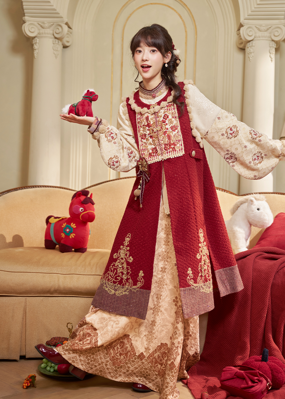 Crimson Steed | 4-Piece 2026 New Year Hanfu (赤马宝相)