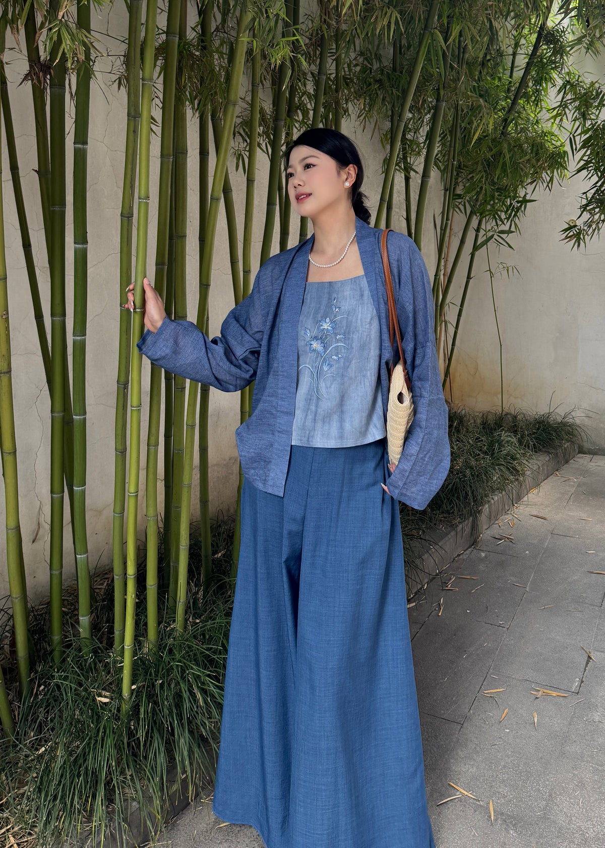 Blue Irises | Plus Modern Pants Set (蓝鸢)
