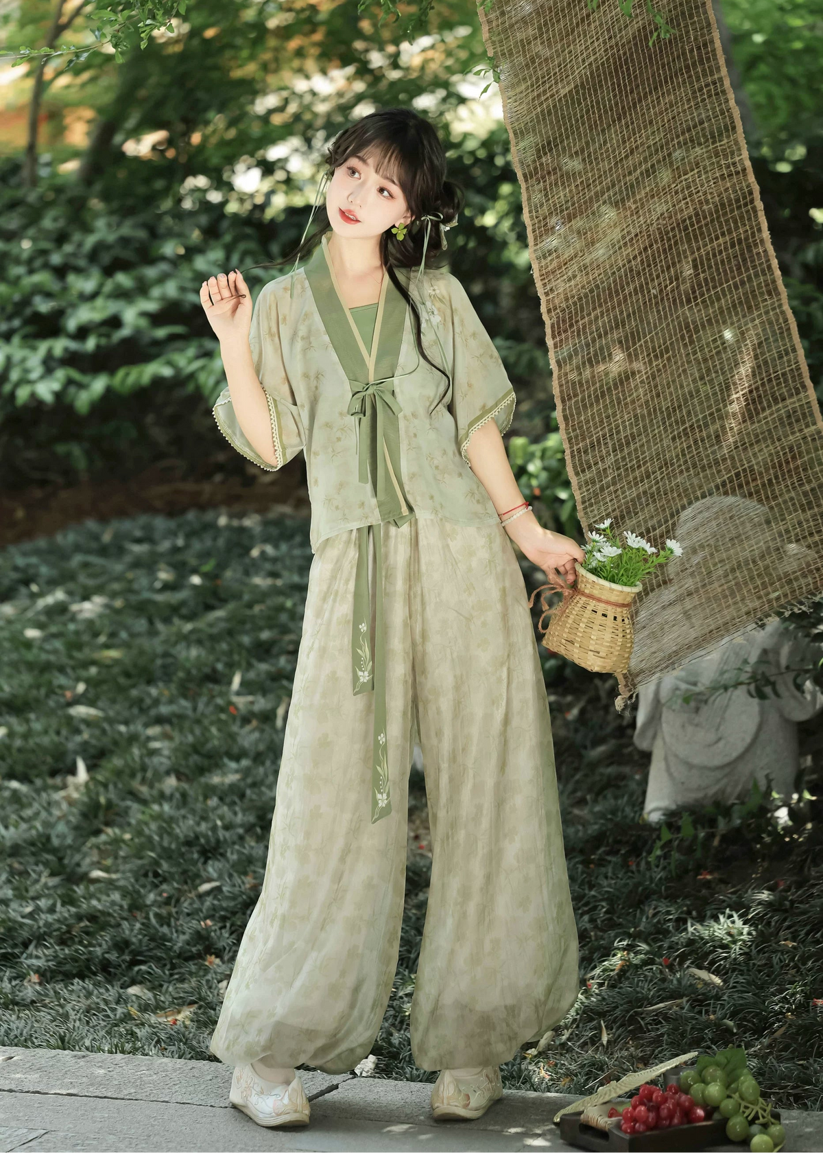 Little Jasmine | 3-Piece Plus Pants Hanfu (小茉莉花)