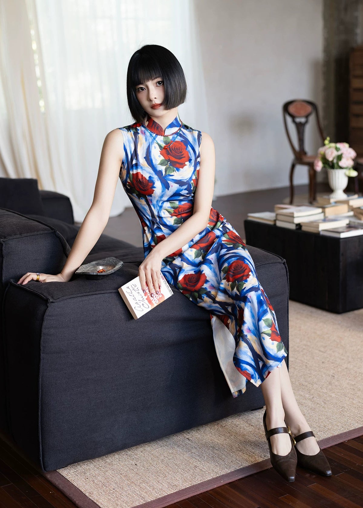 Kisses Everywhere | Rose Modern Qipao (处处吻)