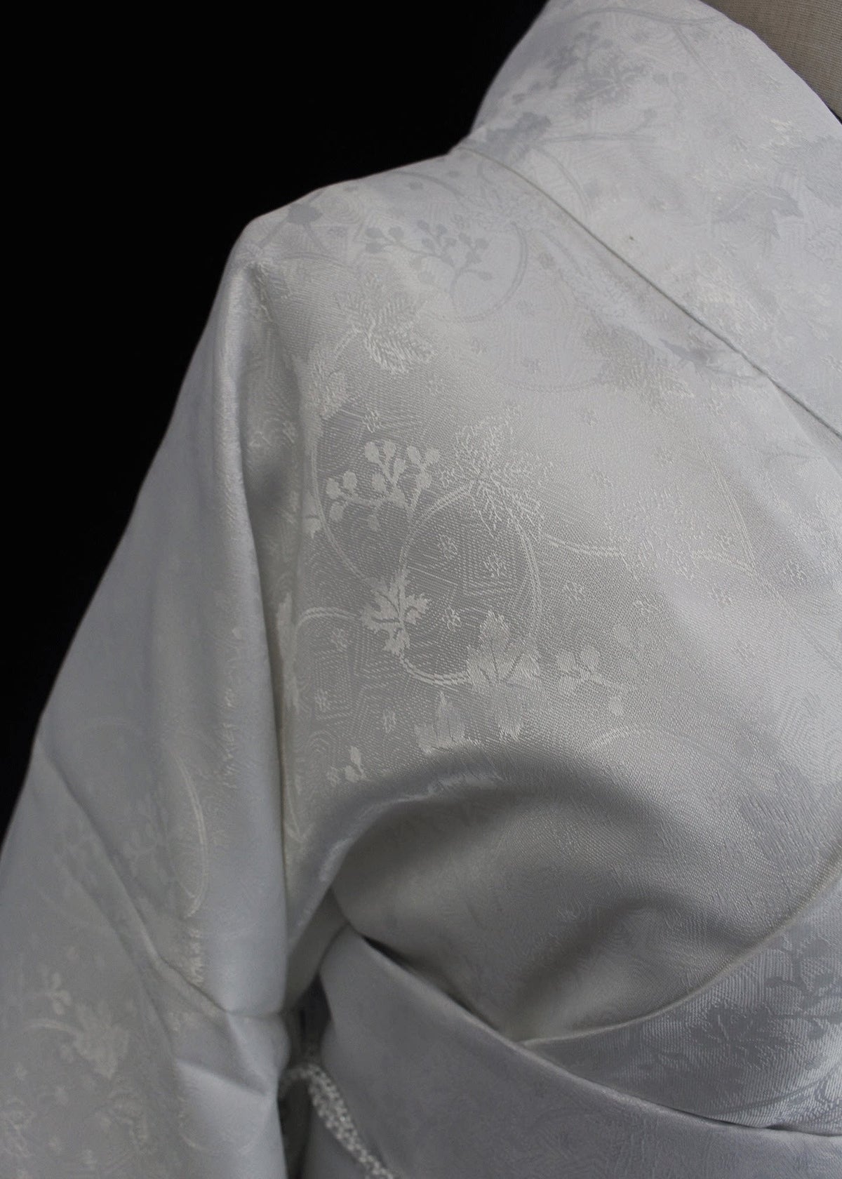Kill Bill | 4-Piece Asian Kimono (雪刃)
