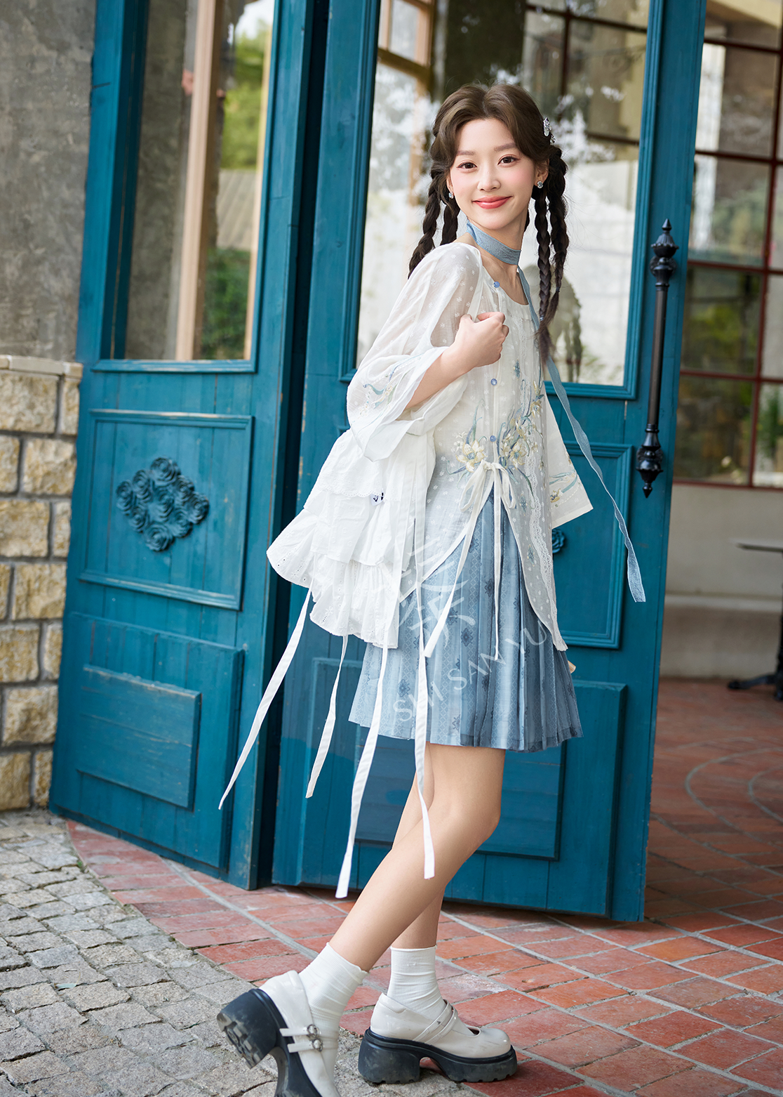 Wind's Embrace | 2-Piece Summer Modern Chinese Style Hanfu (眷风)