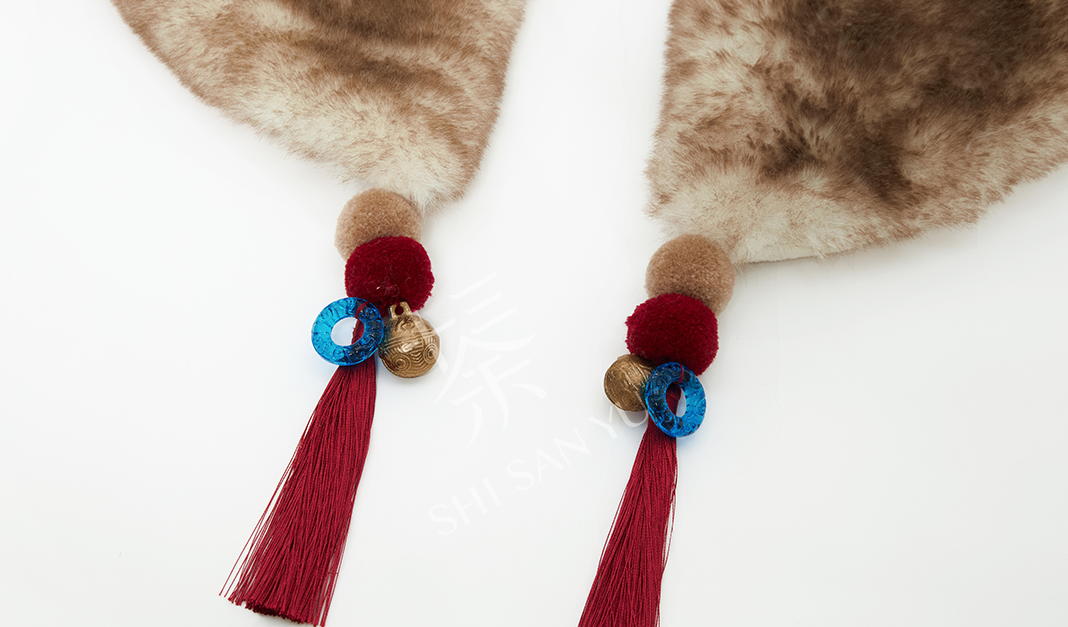 Star Fall | 2026 New Year Faux Fur Shawl / Earmuff (青阳星回)