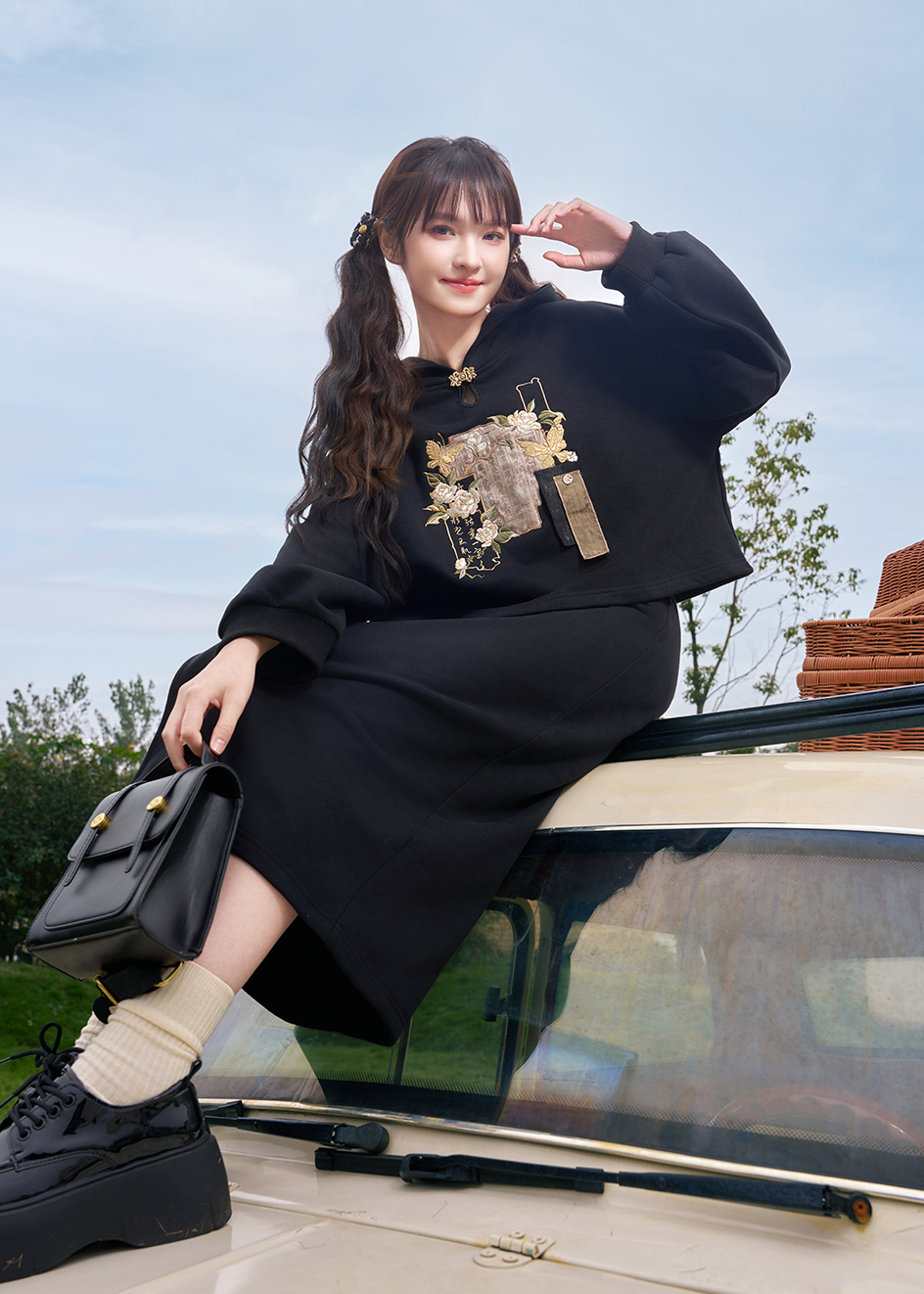 Jasmine Scroll | 2-Piece 2026 New Year Modern Hoodie (茉莉书卷)