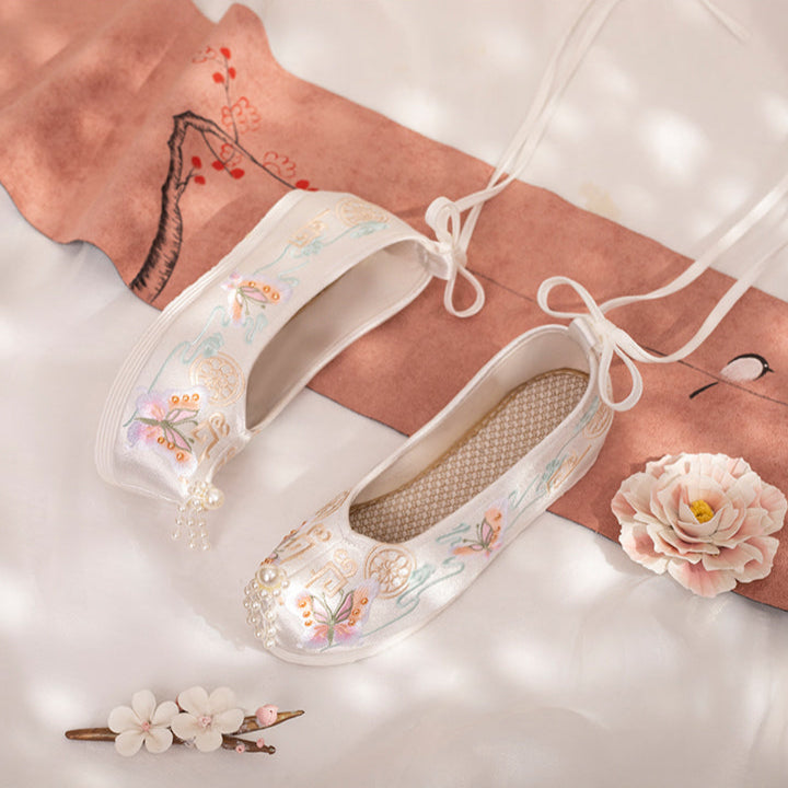 Tassel Charm | Embroidered Shoes(知穗）