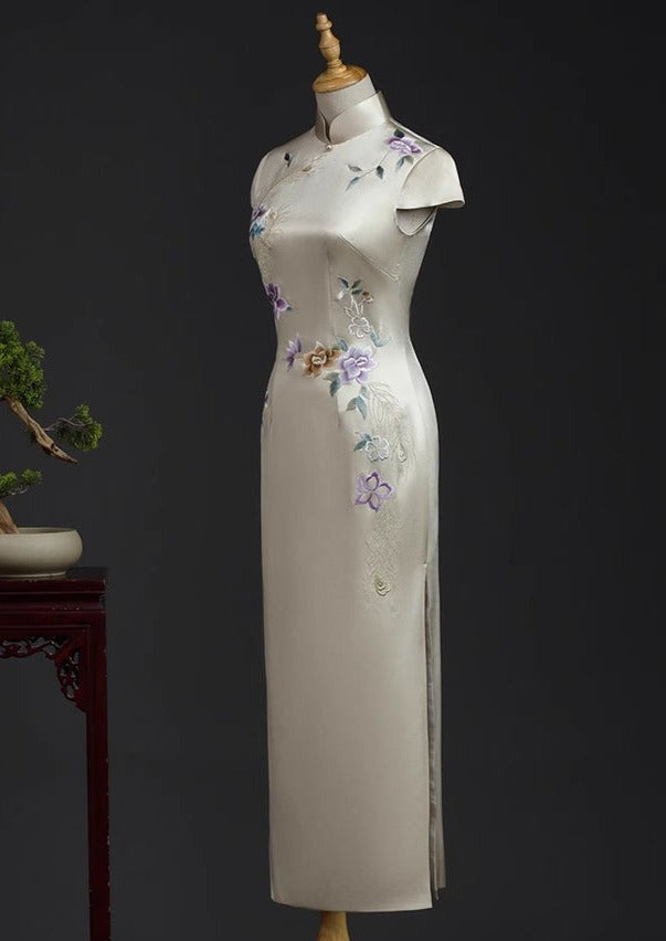 Gardenia | Silk Champagne Custom Made Qipao (花想容)