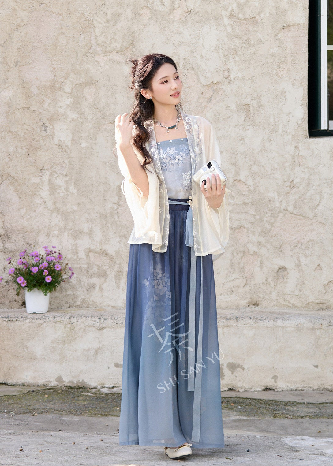 Magnolia Vase | 3-Piece Summer Modern Chinese Style Pants Set (玉兰瓶)