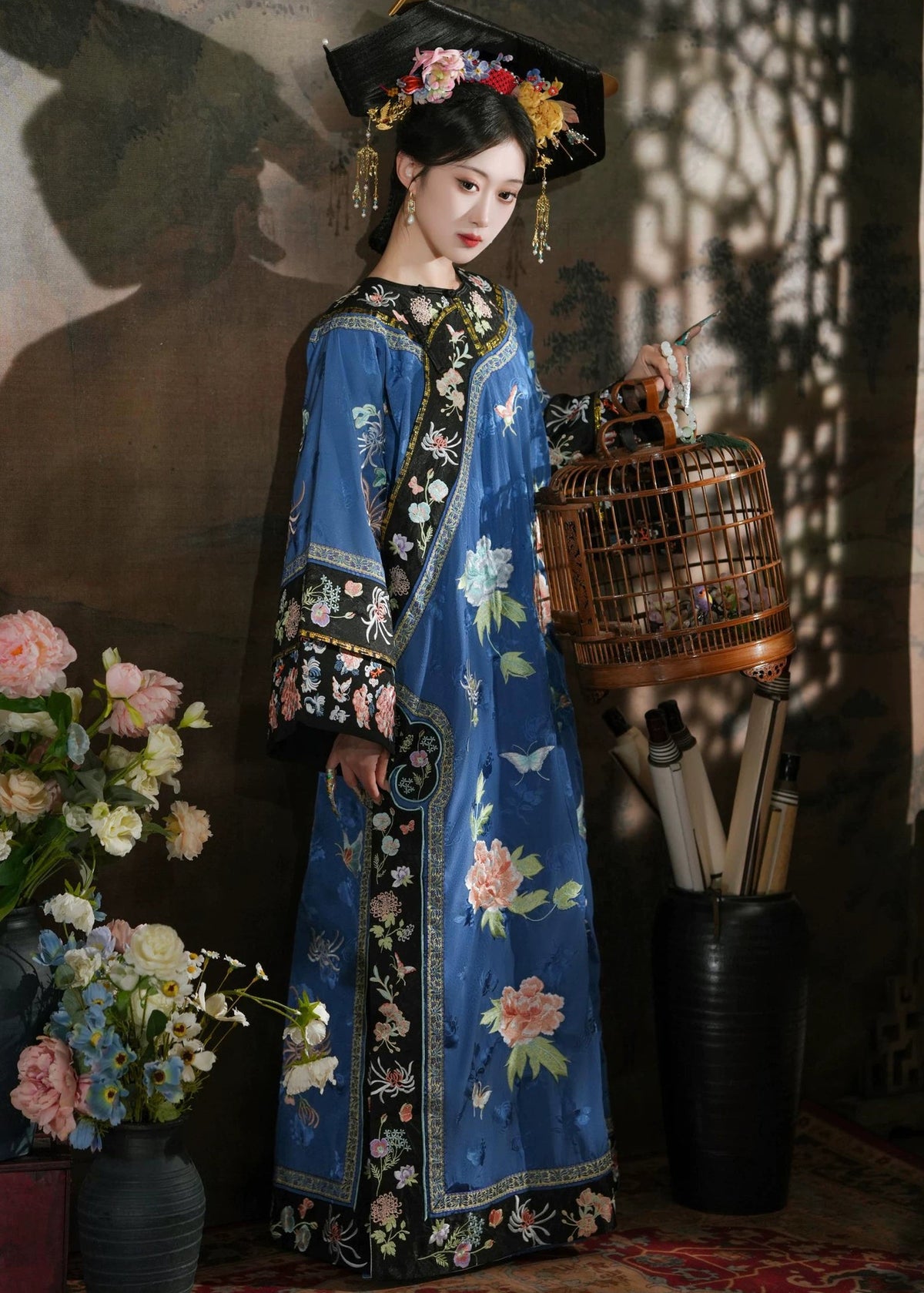 Sister Mei | Qing Manchu-style Embroidered Robe (眉姐姐)