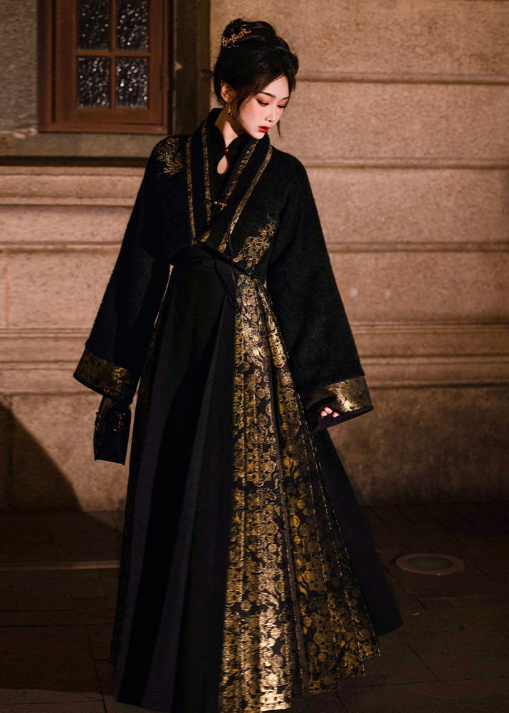 Yearly Bloom | Modern 3-Piece Mamian Set (年年)