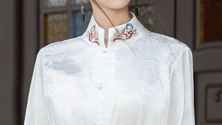 Little Jade | Plus Embroidered Ma Mian Skirt Set (点翠)