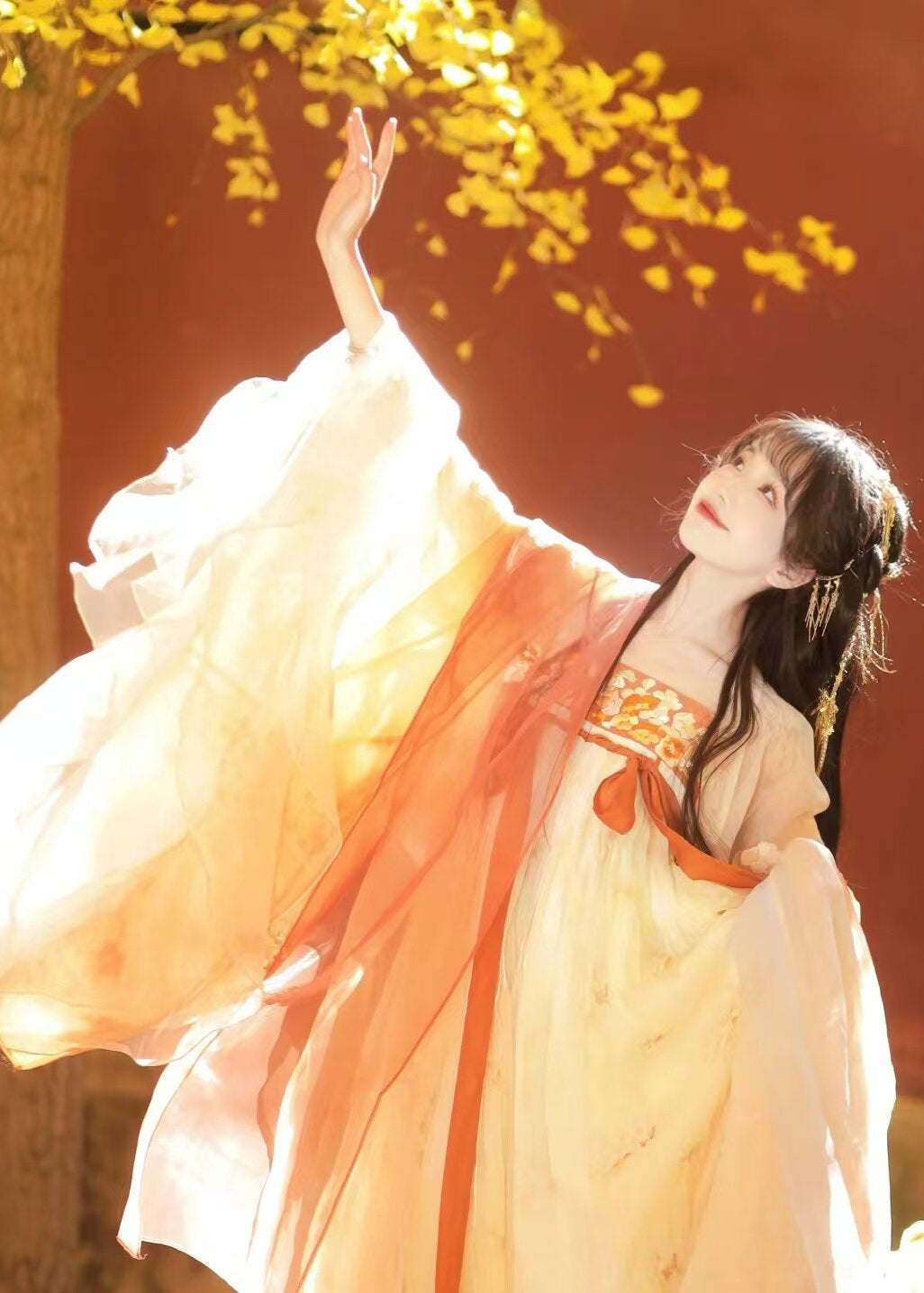 Golden Apricot | 3-Piece Embroidered Hanfu (金杏殿下)