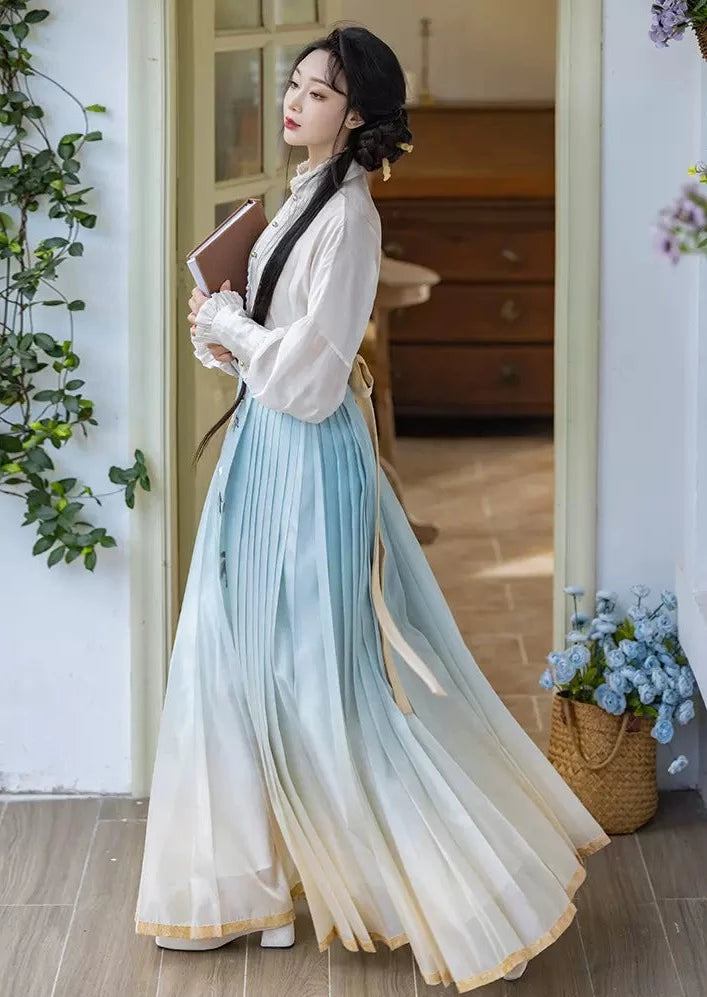 Pear Blossom | Modern 3-Pieces Ma Mian Hanfu (梨花曲)