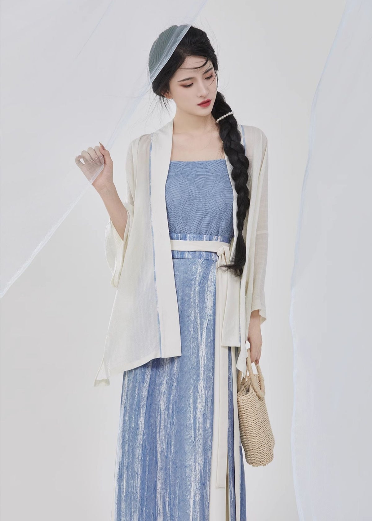 Sea Breeze | Modern 3-Piece Set (海风写生)